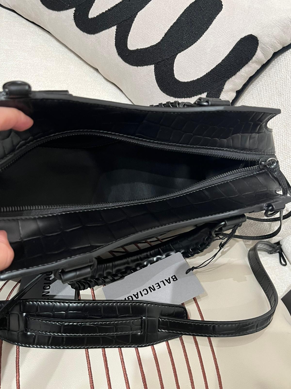 未使用品 BALENCIAGA Neo Classic City 2 way bag 黑色 So Black 638521 Crocodile Embossed Calfskin,100%Authentic, Unused未使用品 ✅Dust bag✅tap