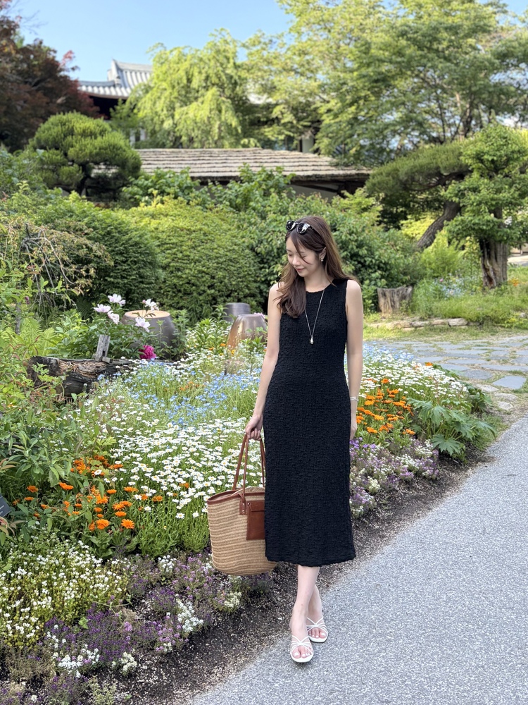 Ruched Slim Dress (Black)