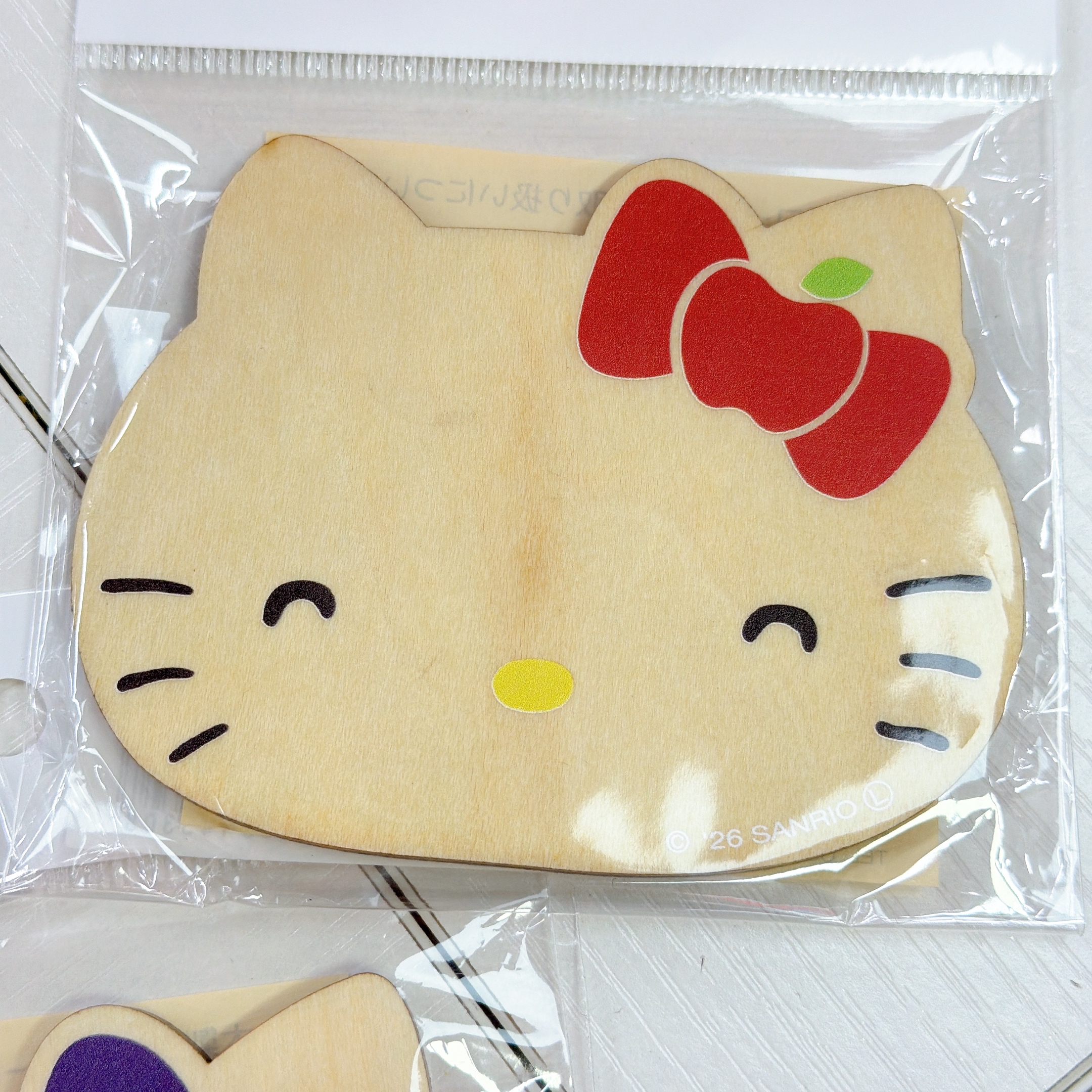 日本直送Hello Kitty木杯墊