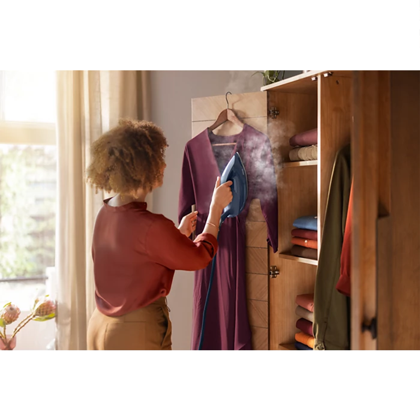 Philips PerfectCare 7000 Series 2100W Steam Generator Iron with Board (PSG7030/20)