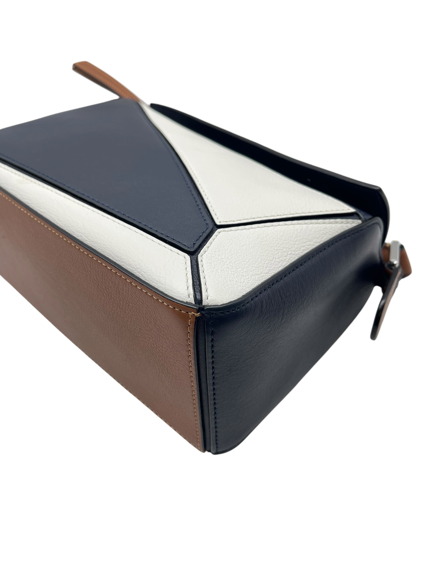 Pre-owned Loewe puzzle bag / Product Code: 072902