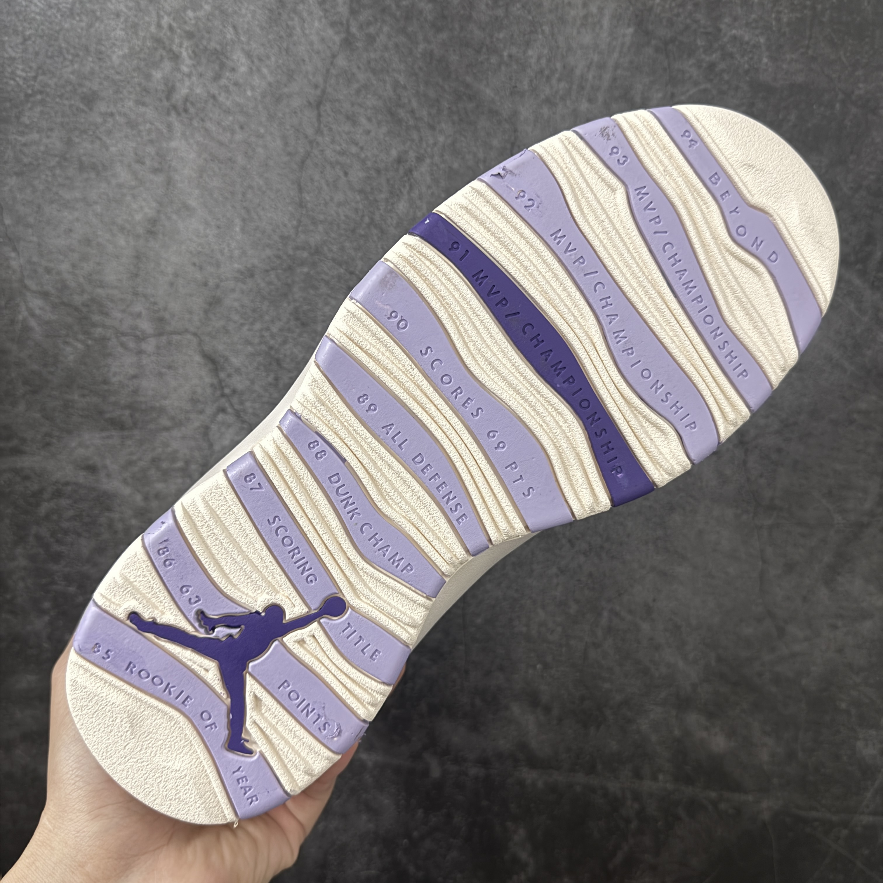 Air Jordan 10 Retro "Hydrangeas" IQ0388-101
