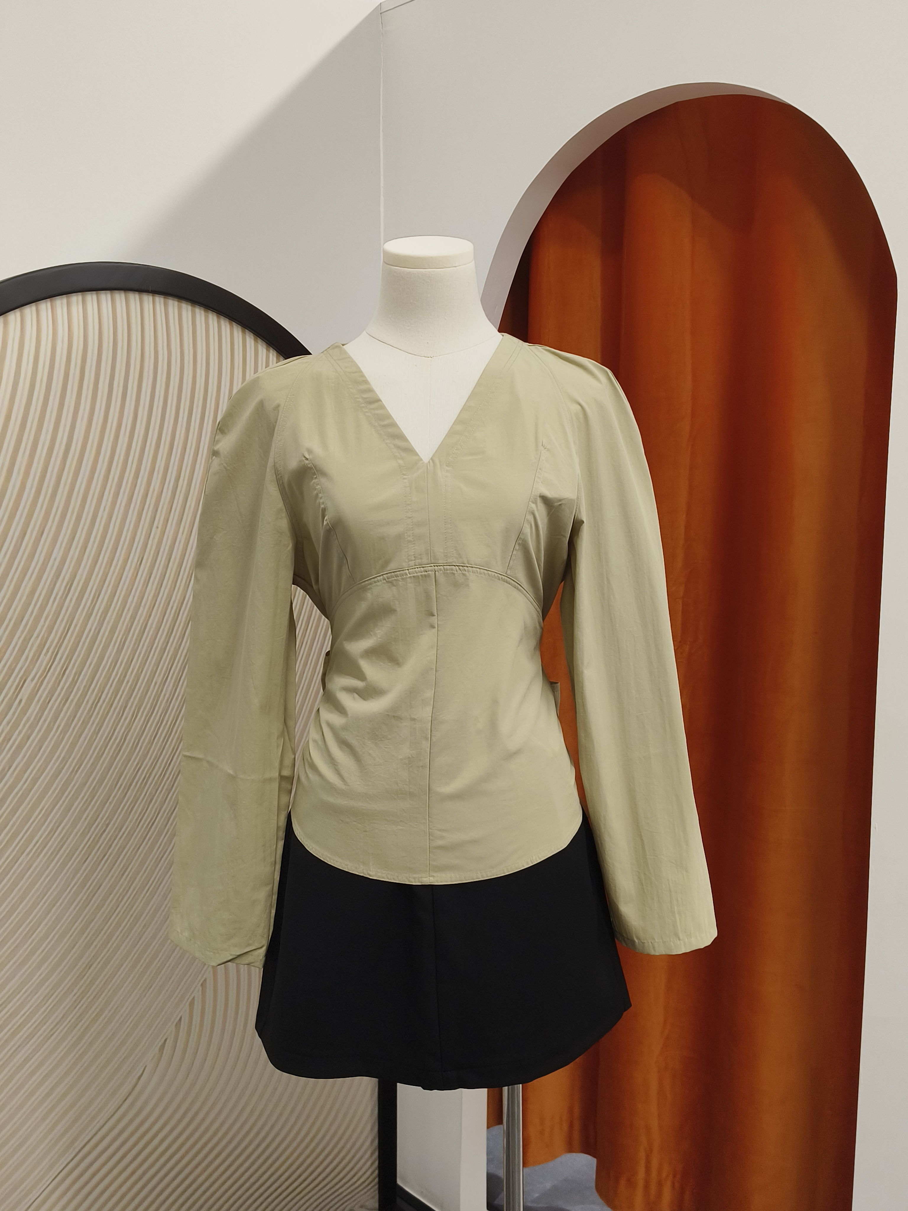 长袖绑带收腰上衣 Long Sleeve Tie Waist Shirt
