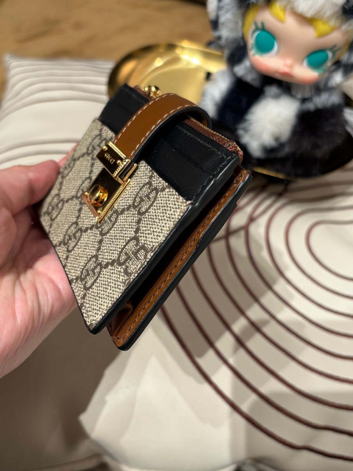 Gucci interlocking card holder 658228 100%Authentic,98%new ✅box 