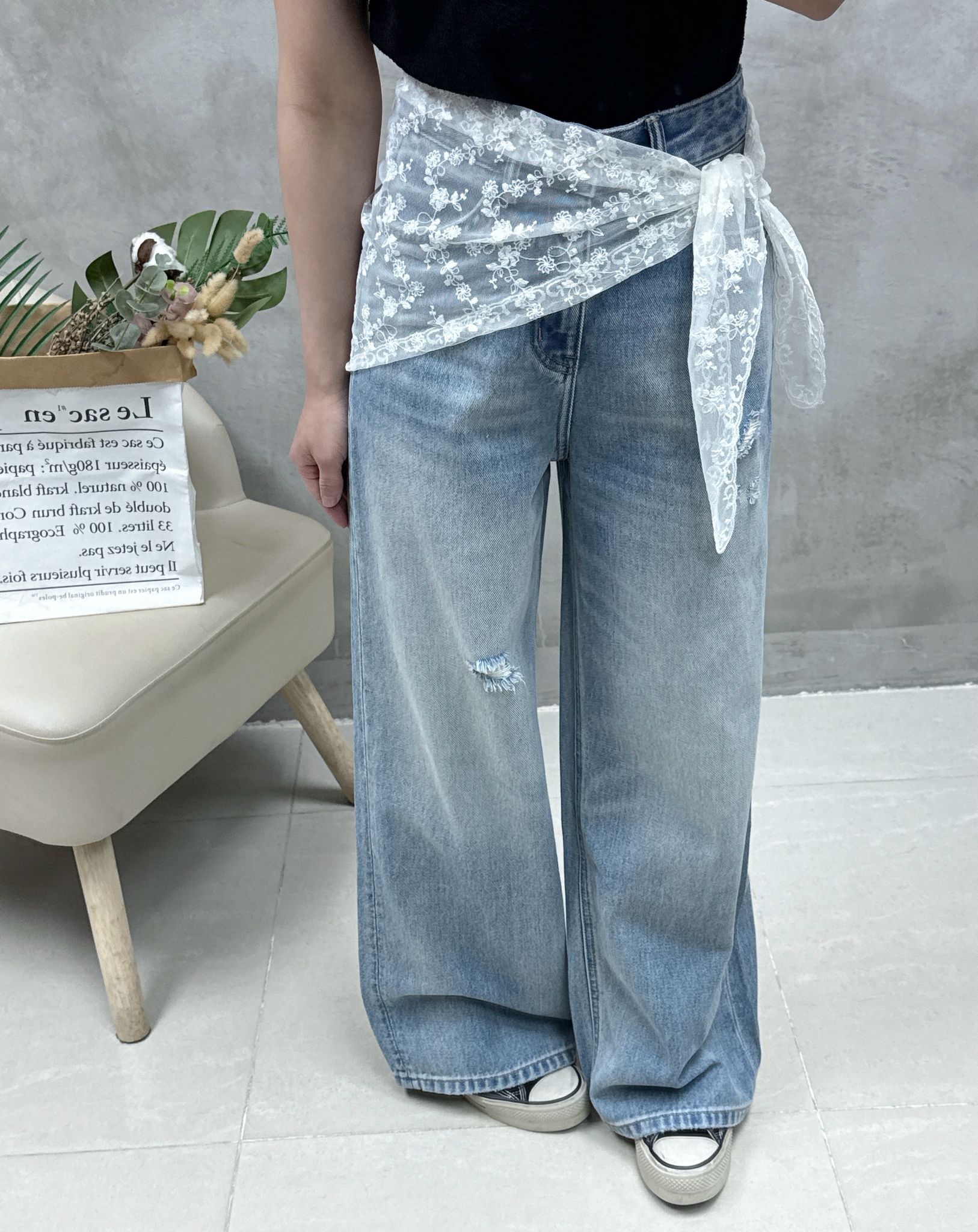 A09 捲邊凈色針織Top