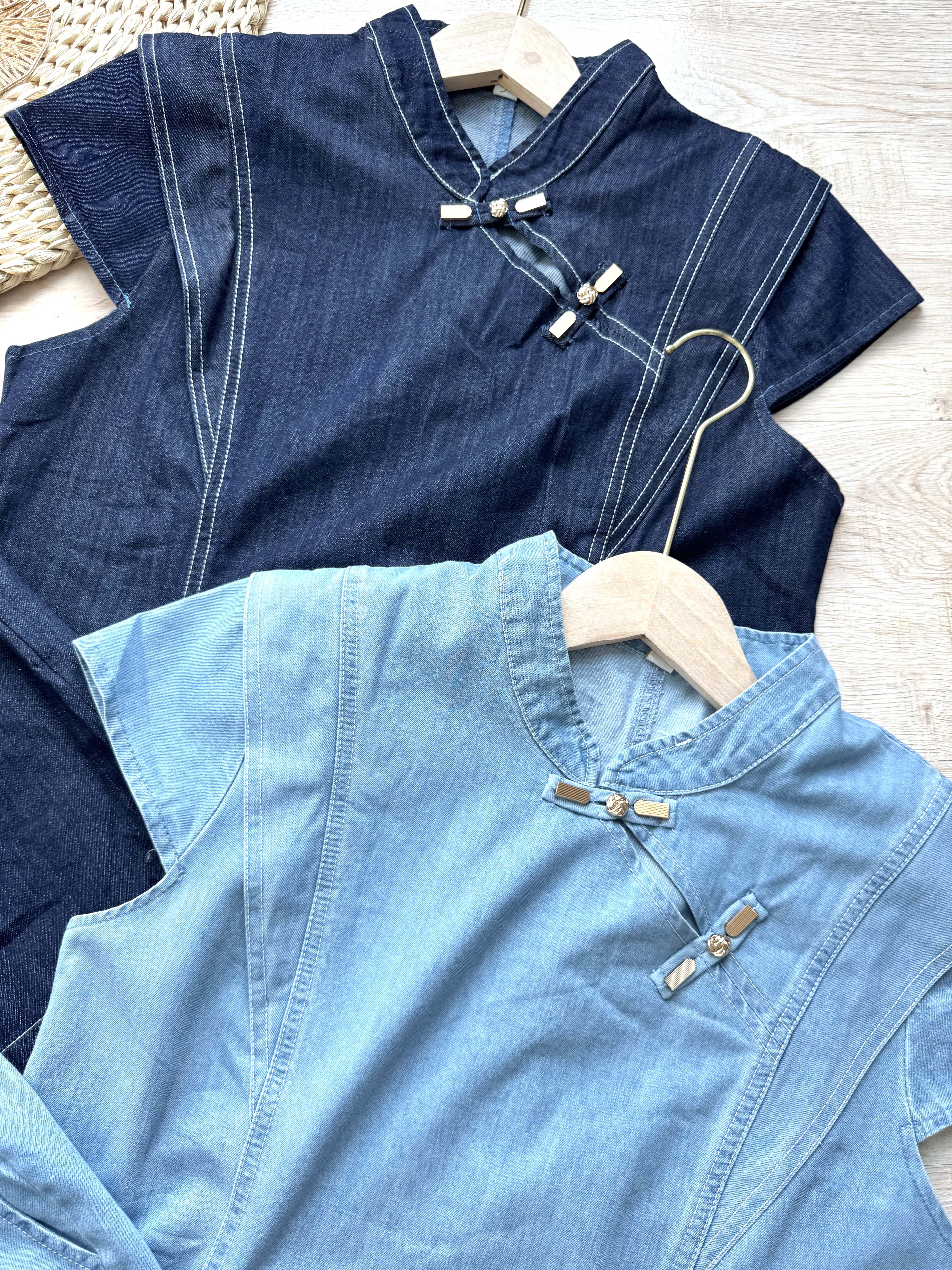 Ru Yi Oriental Denim Set “如.意” 新中式盘扣设计牛仔上衣+短裤套装 (2 Colours)