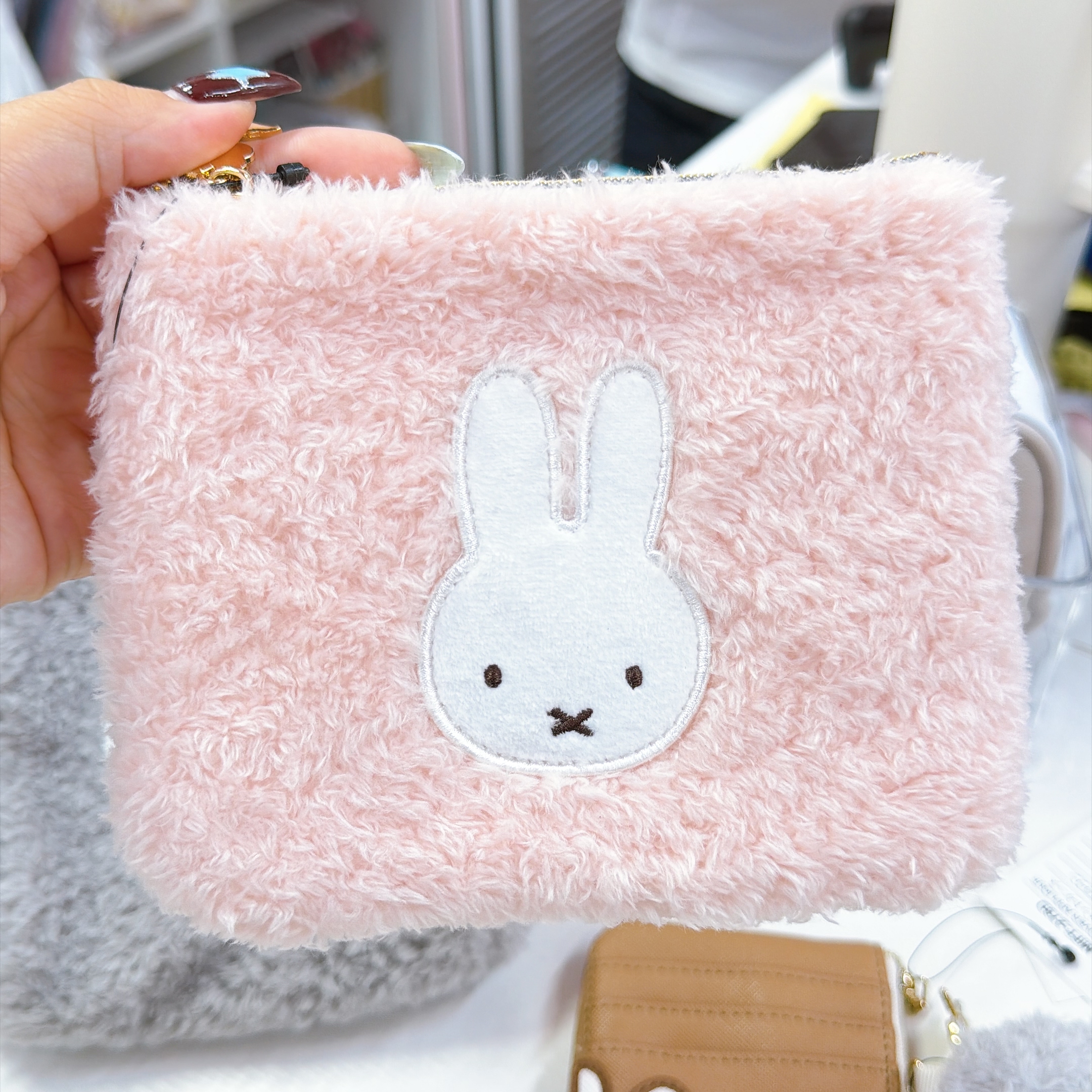 日本直送Miffy新款毛毛散子包 15*11cm