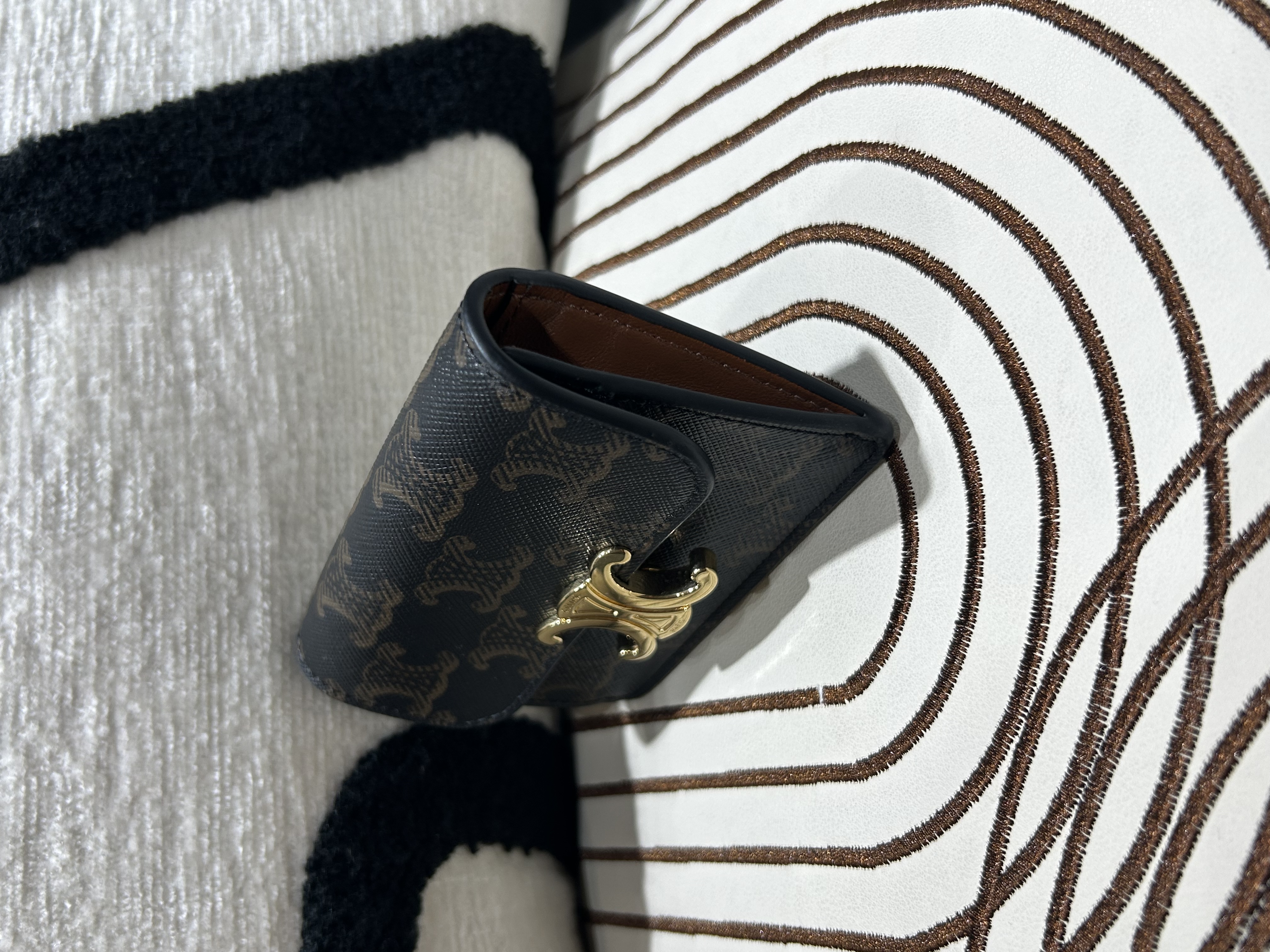 CELINE card holder Triomphe 卡片套 100%Authentic, 99%new ✅dust bag 