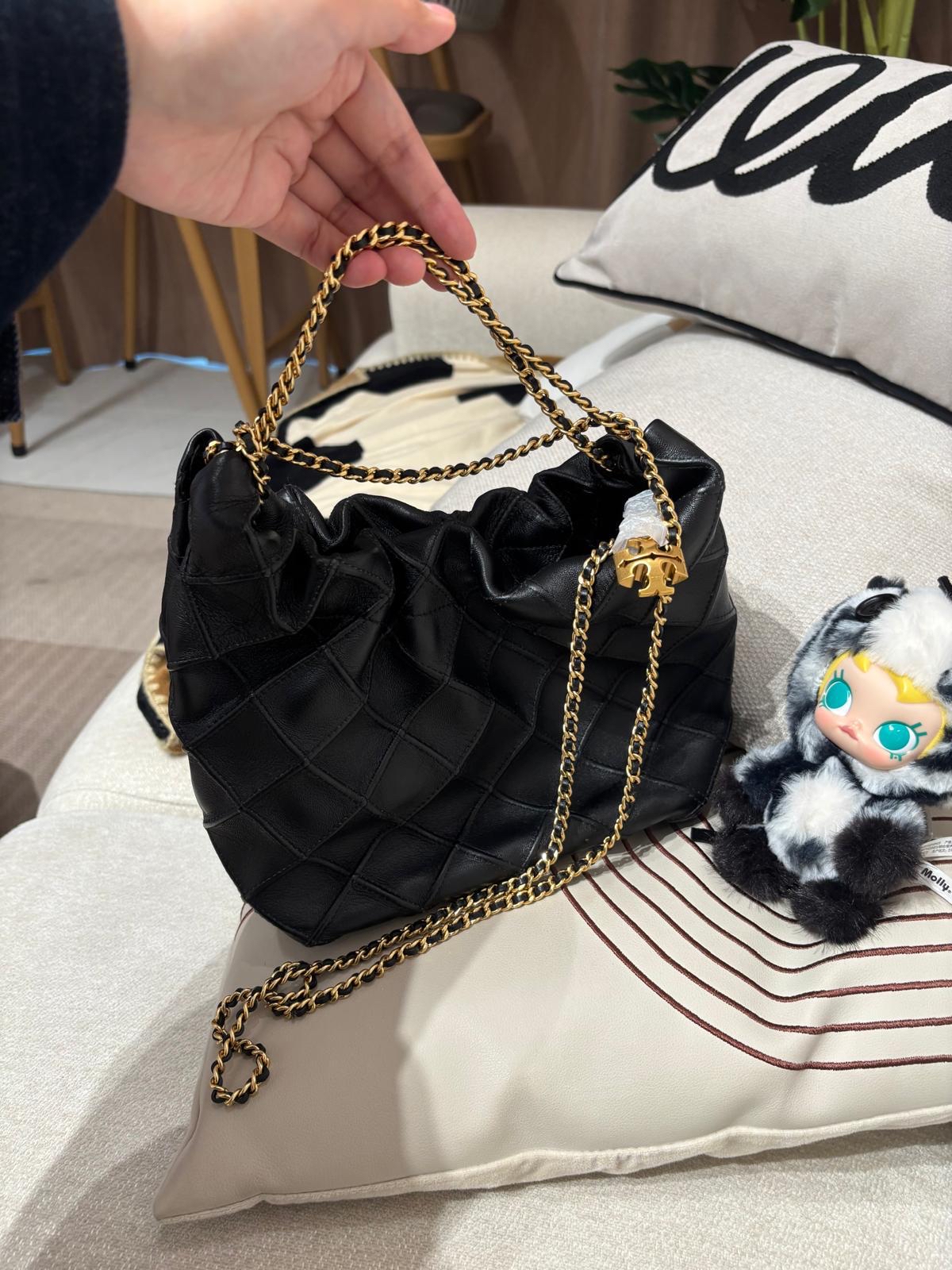 Tory Burch Chain Shoulder Bag Calfskin 100%Authentic, 99%New ✅Dust bag