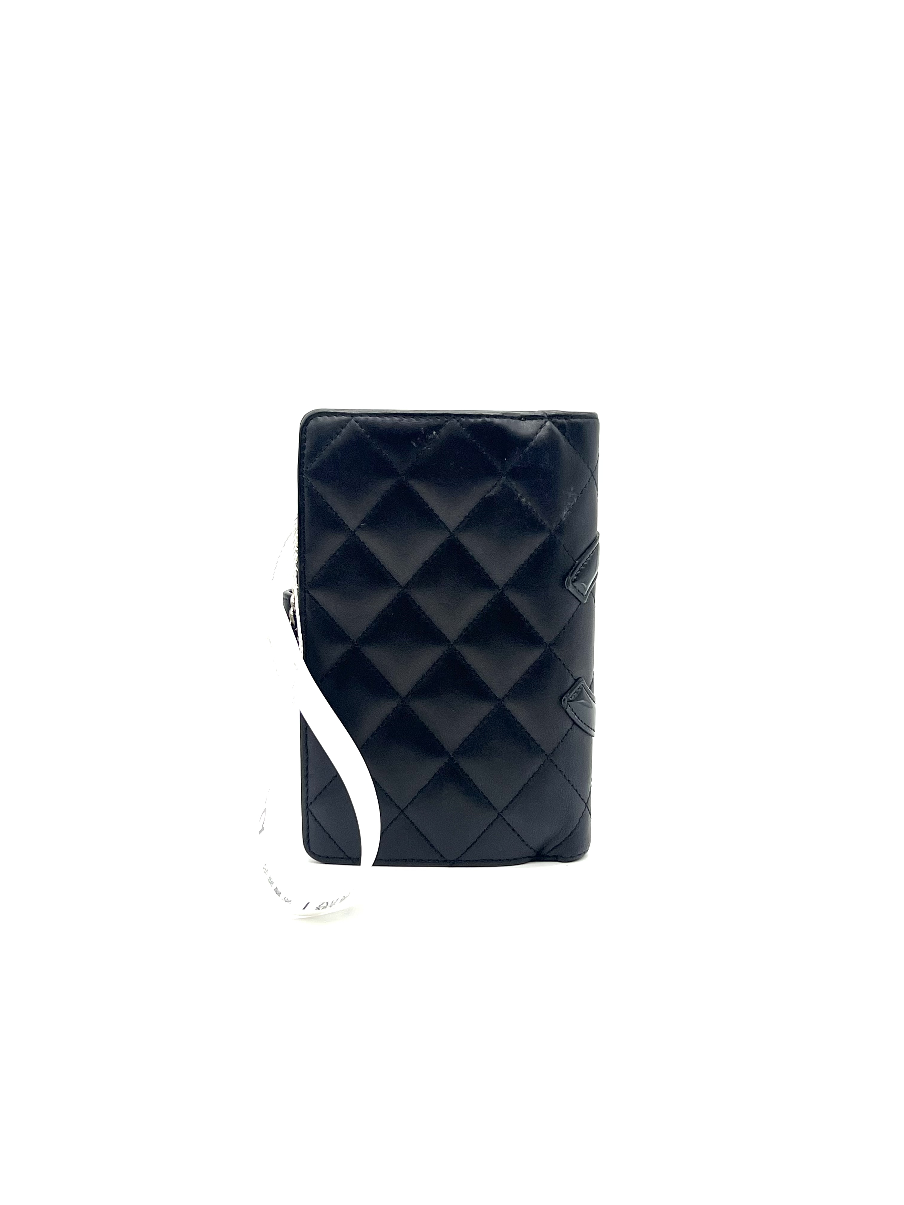 Pre-Owned CHANEL Cambon wallet / Product Code: 26041007