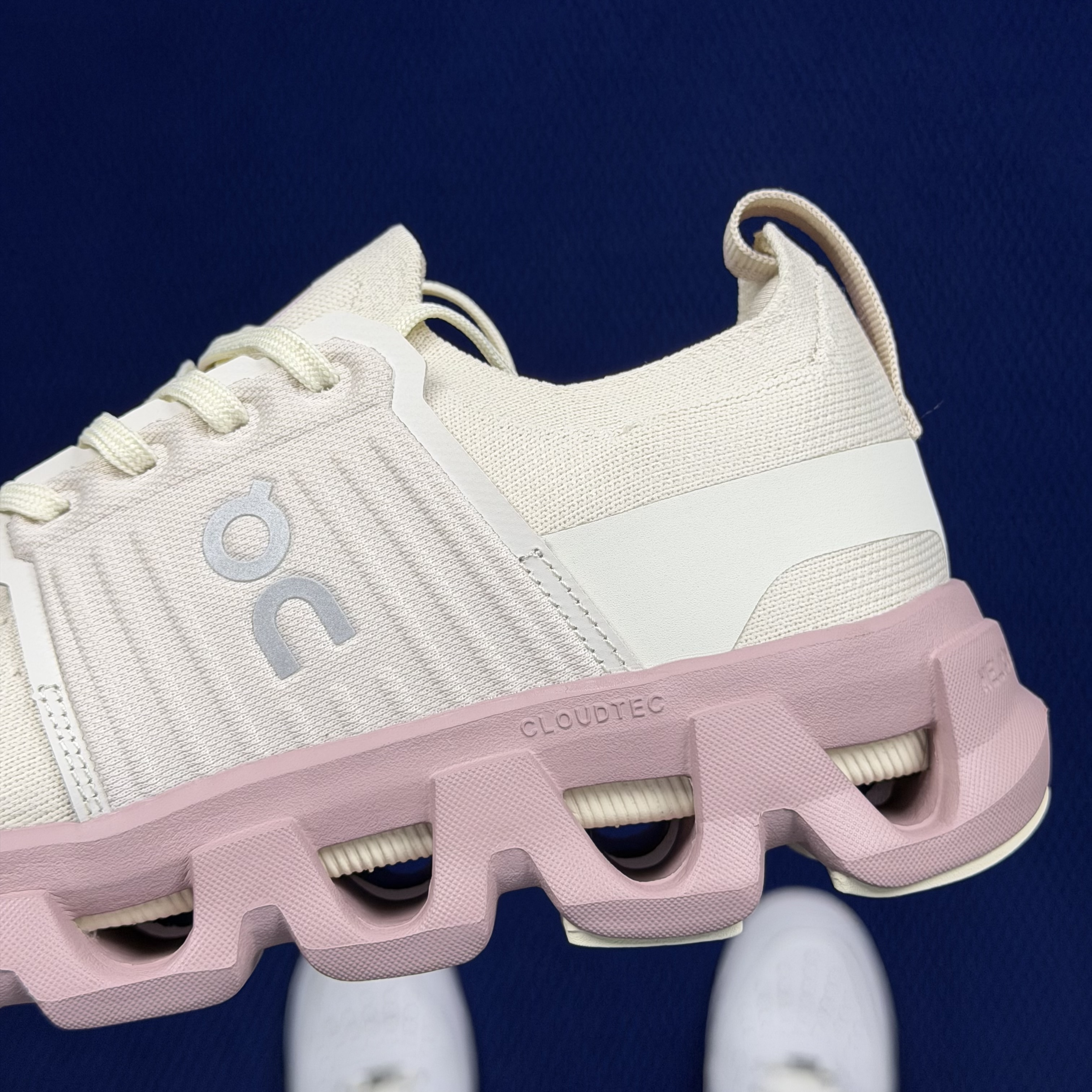 On Running Cloudswift 4