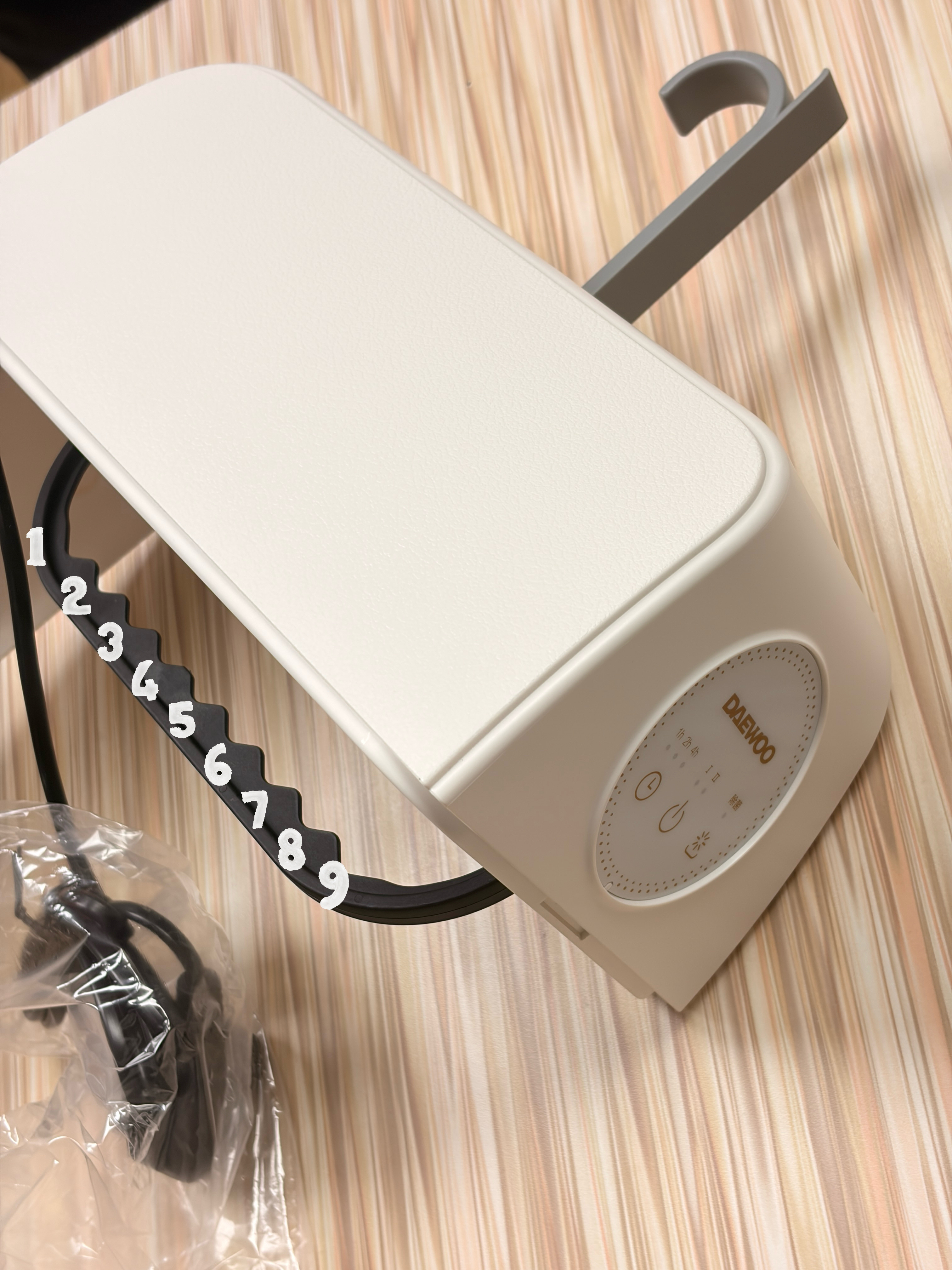 Daewoo|免安裝|迷你折疊|可移動大容量|速乾殺菌除蟎烘乾機|配隨用固定扣|一年保養