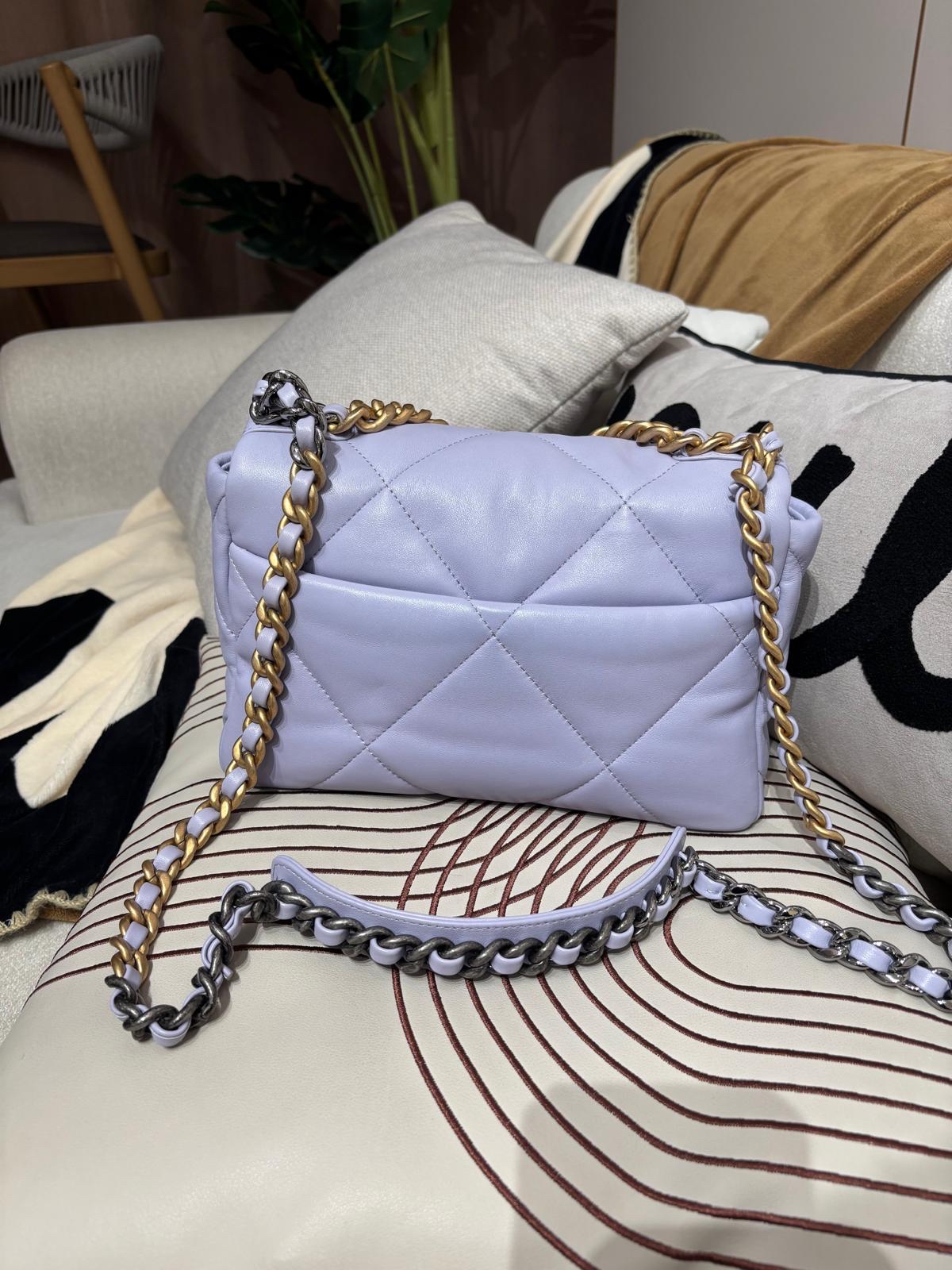 Chanel 19 small flap bag  100%Authentic,98%new ✅晶片✅dust bag✅box