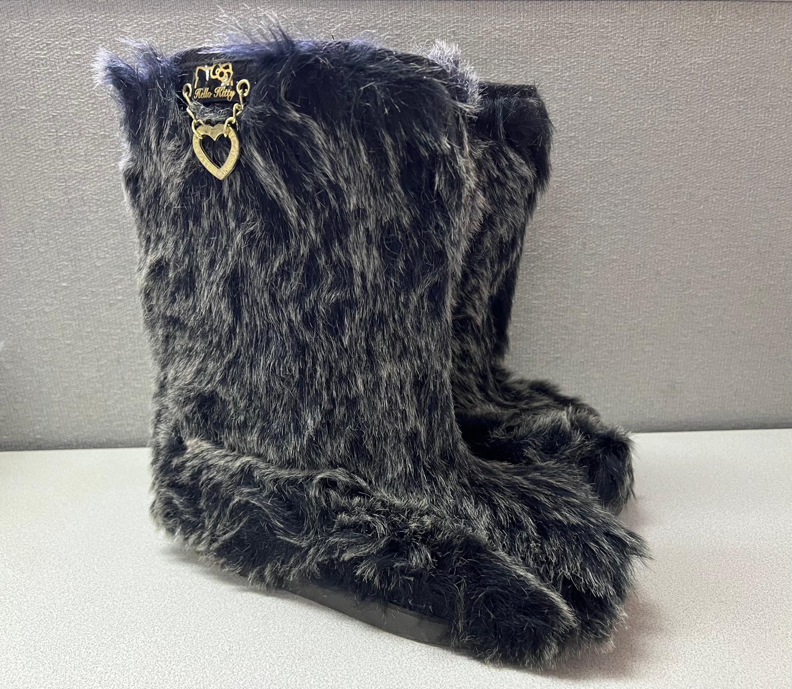 🎌日本直送🎌 Hello Kitty 大人 毛毛 boot  