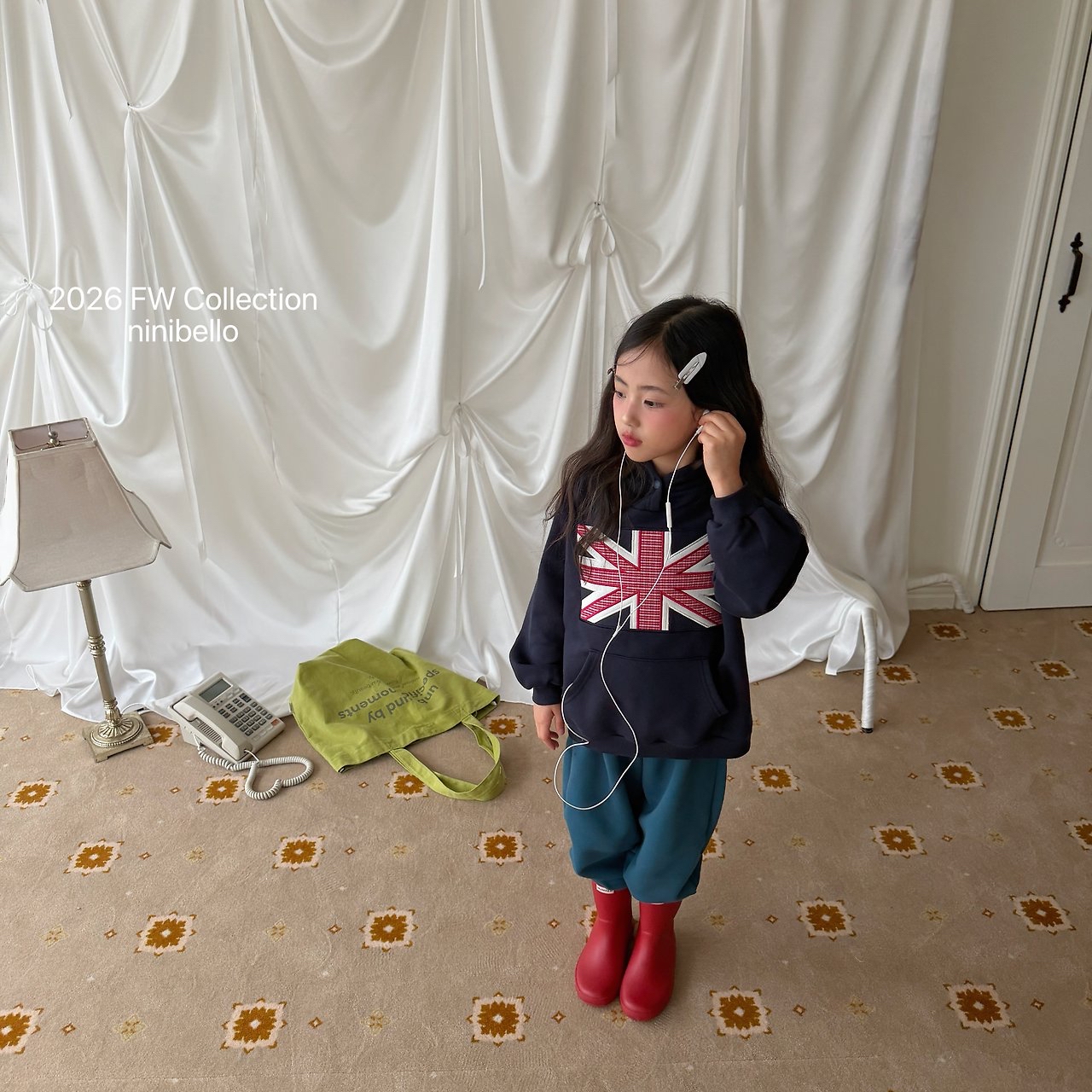 Ninibello | London Patch Hoodie 
