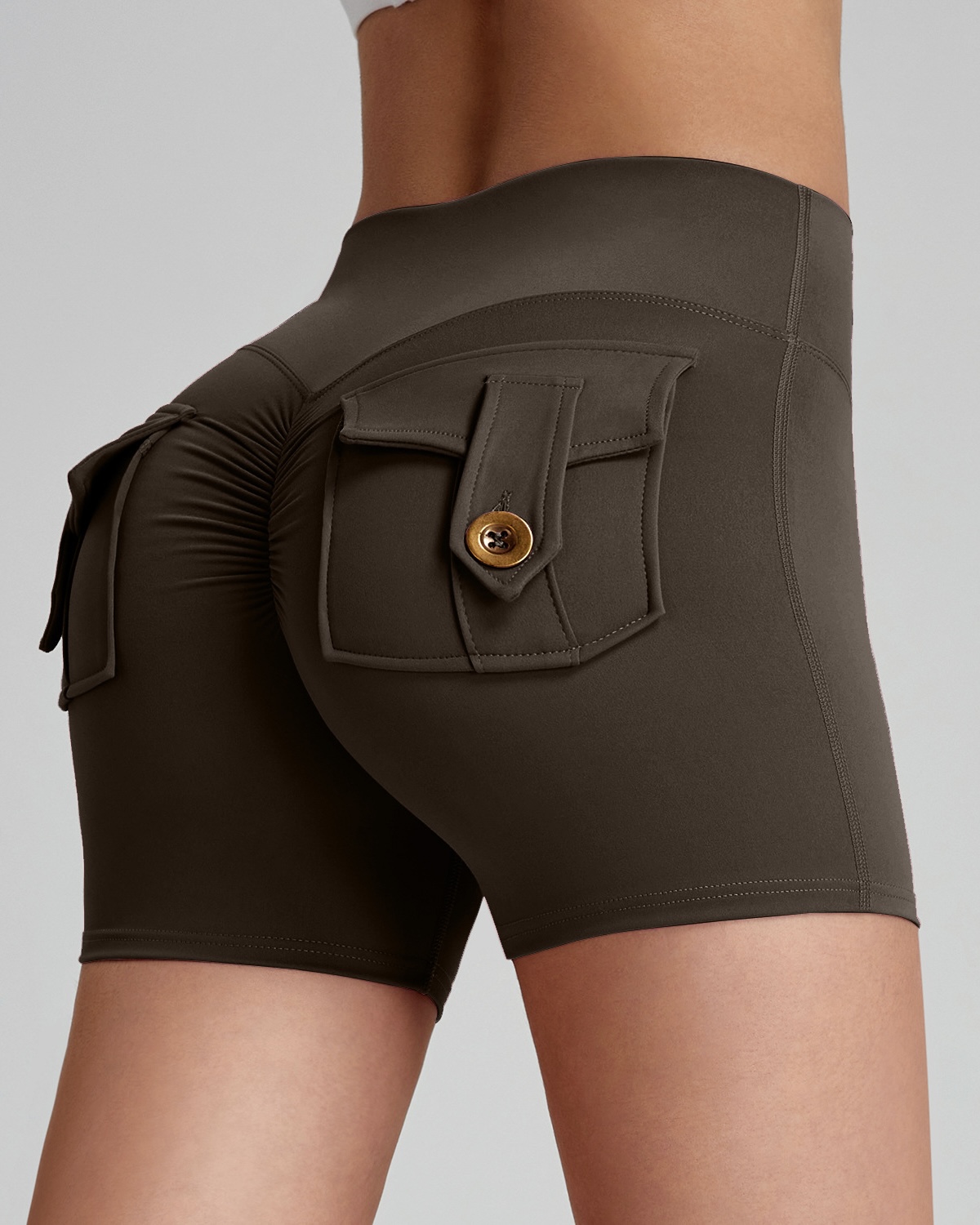 裸感蜜桃臀工裝口袋瑜伽短褲