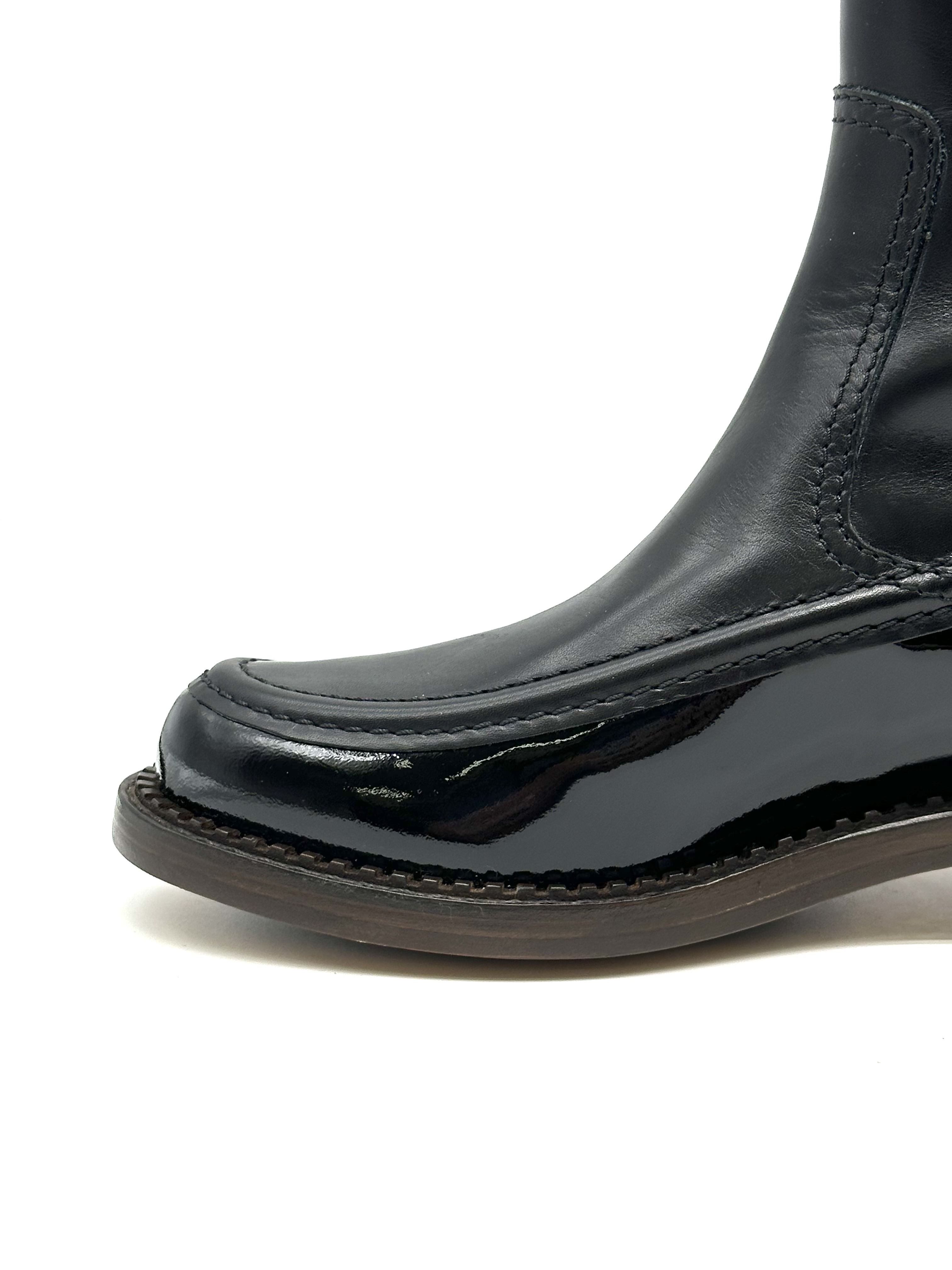 Pre-Owned Chanel Boots / Product Code: 26040411