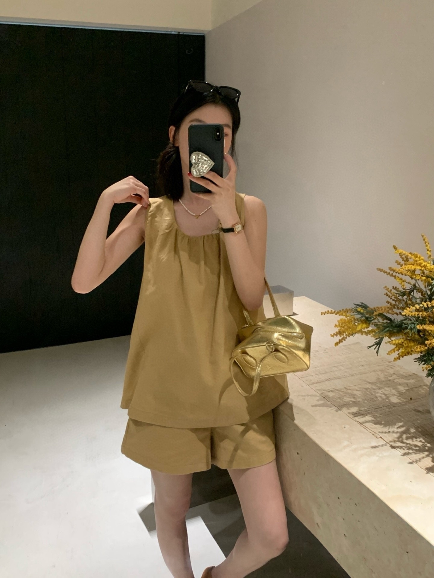 Clara Top + Bottom Set 法式慵懒风背心上衣+阔腿短裤套装 (3 colours)