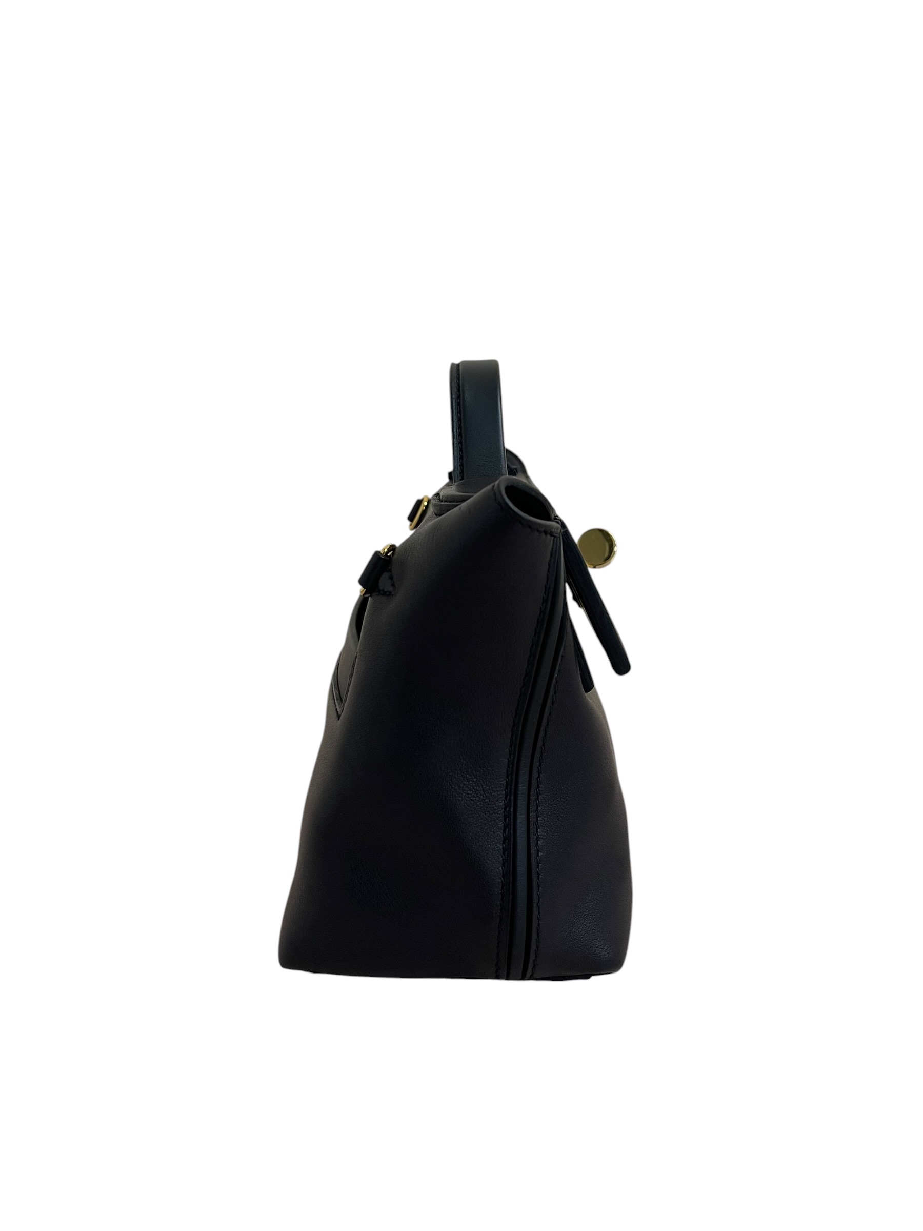 Pre-owned Hermes 2424 / Stamp W / Product Code: 063005