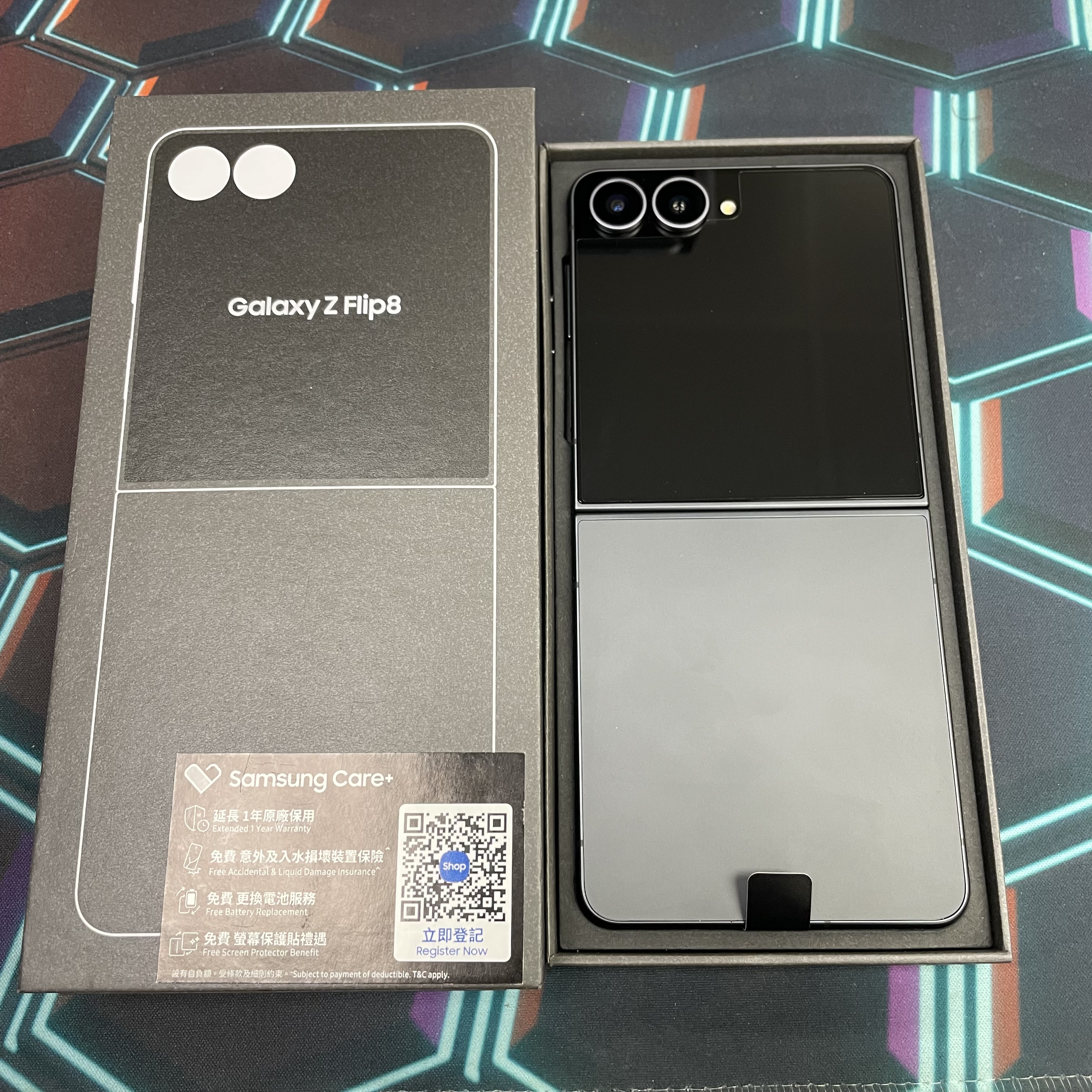 *8157 Galaxy Z Flip 8 全新機 12+256GB 黑色 black
