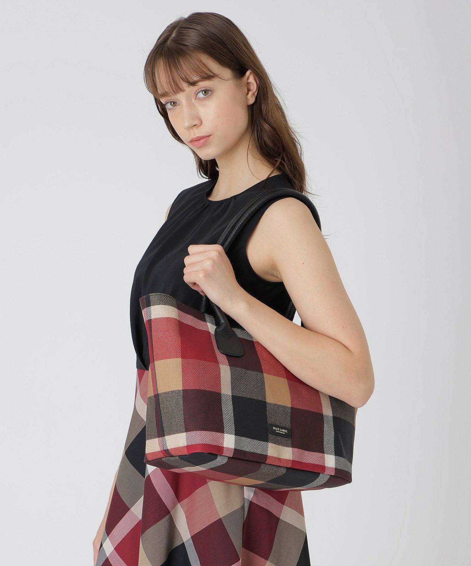 🇯🇵BLUE LABEL 皮革单肩包