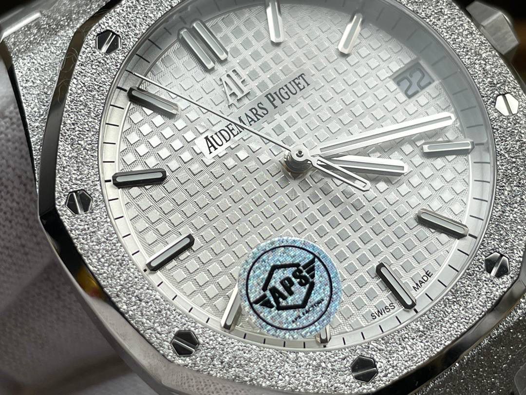 爱彼皇家橡树系列全钻男士腕表