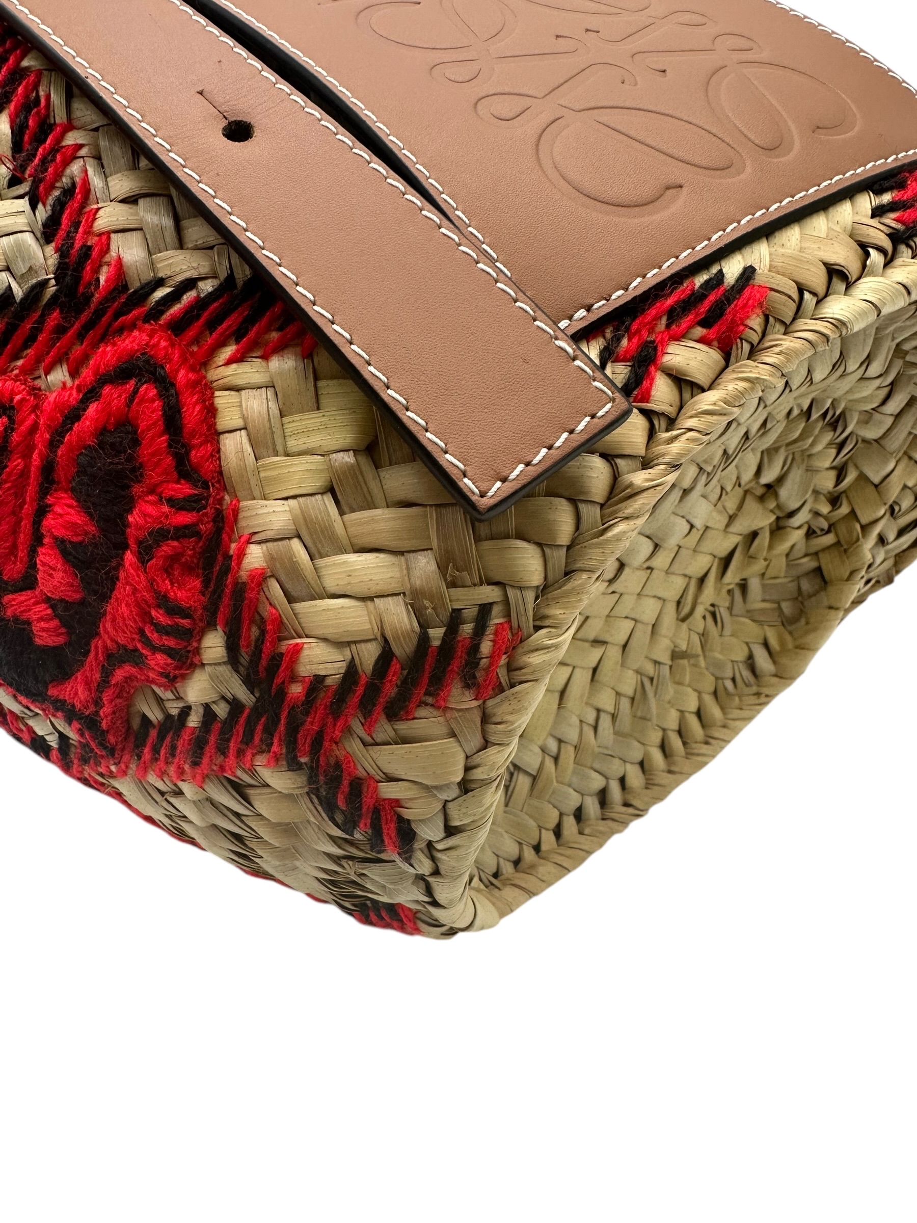 Pre-owned LOEWE Straw-woven Bamboo Basket Bag / Product Code: 071301