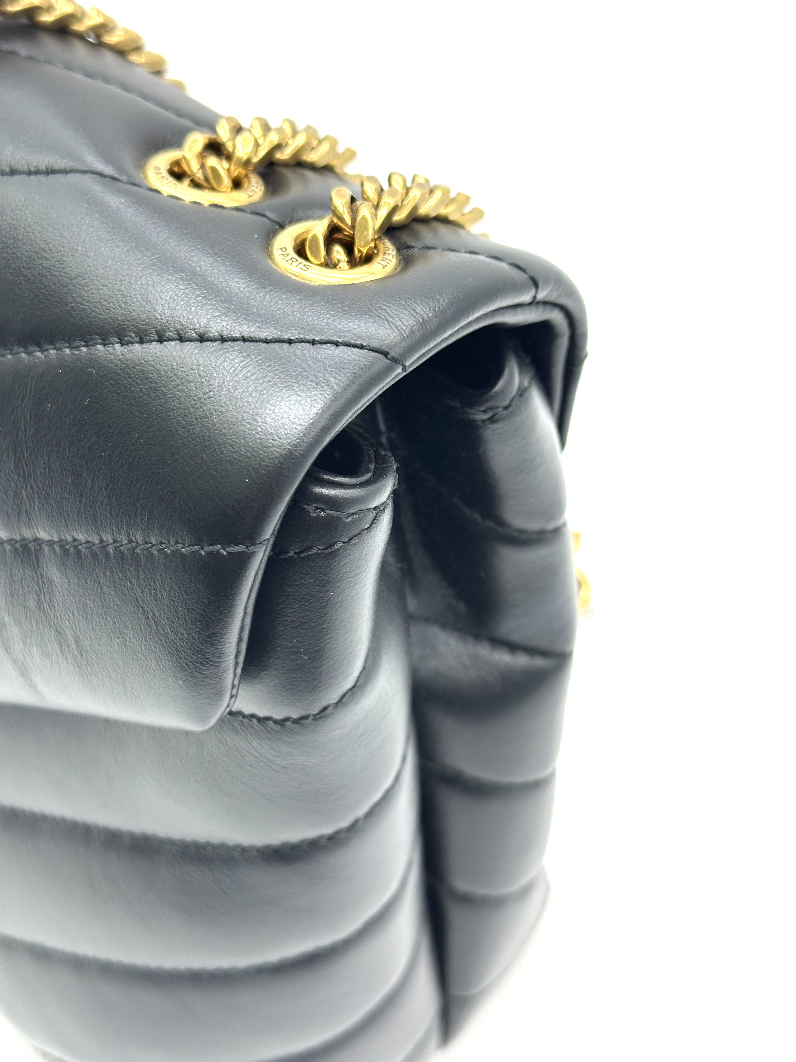 Pre-Owned YSL Loulou shoulder bag / Product Code: 26040902