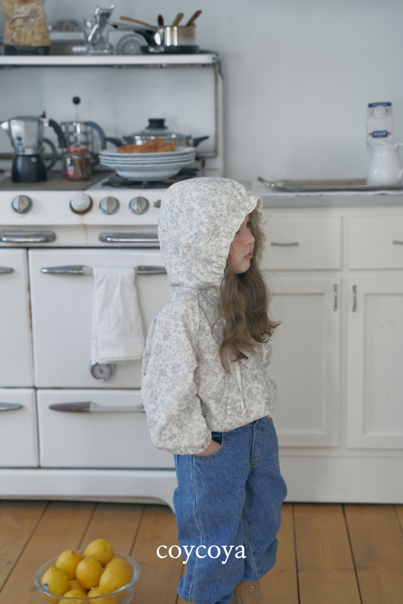 🌸預訂 韓國直送🌸🇰🇷COYCOYA兩色蕾絲花邊碎花連帽上衣