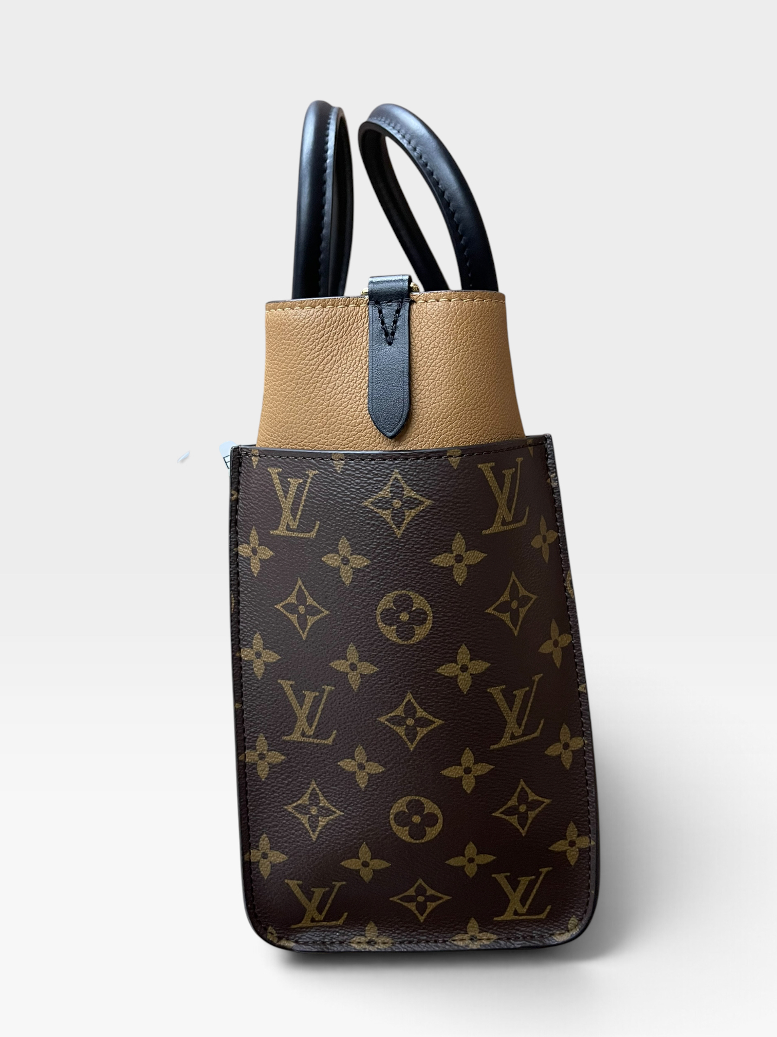 直播貨品 |  [1個-$100 2個-$300］I38