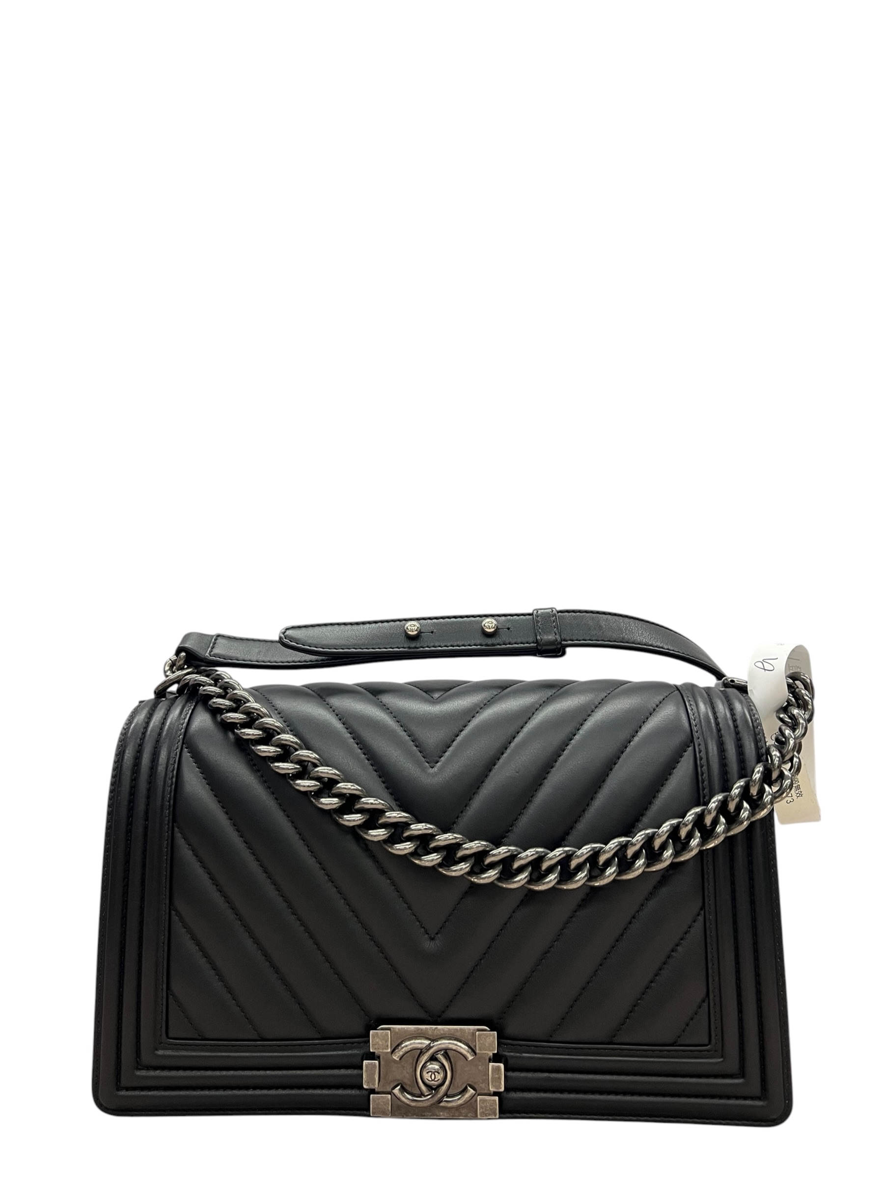 Pre-owned Chanel Chevron Quilted Boy Flap Bag / Product Code:081808