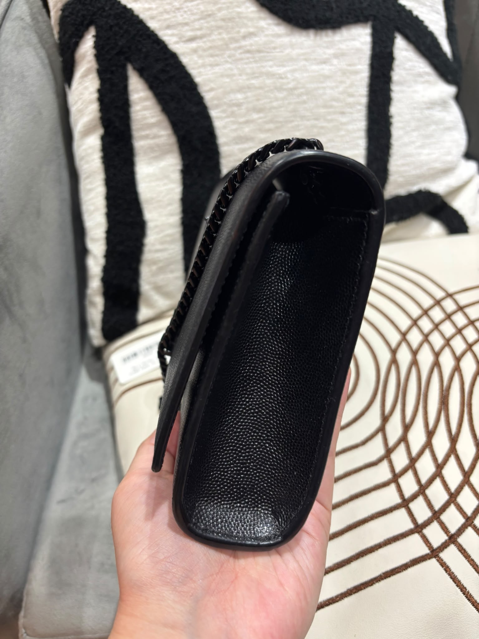 YSL Kate small  Black Caviar flap so black 20cm YSL FLAP 100%Authentic, 99%new  ✅Certificate ✅dust bag 