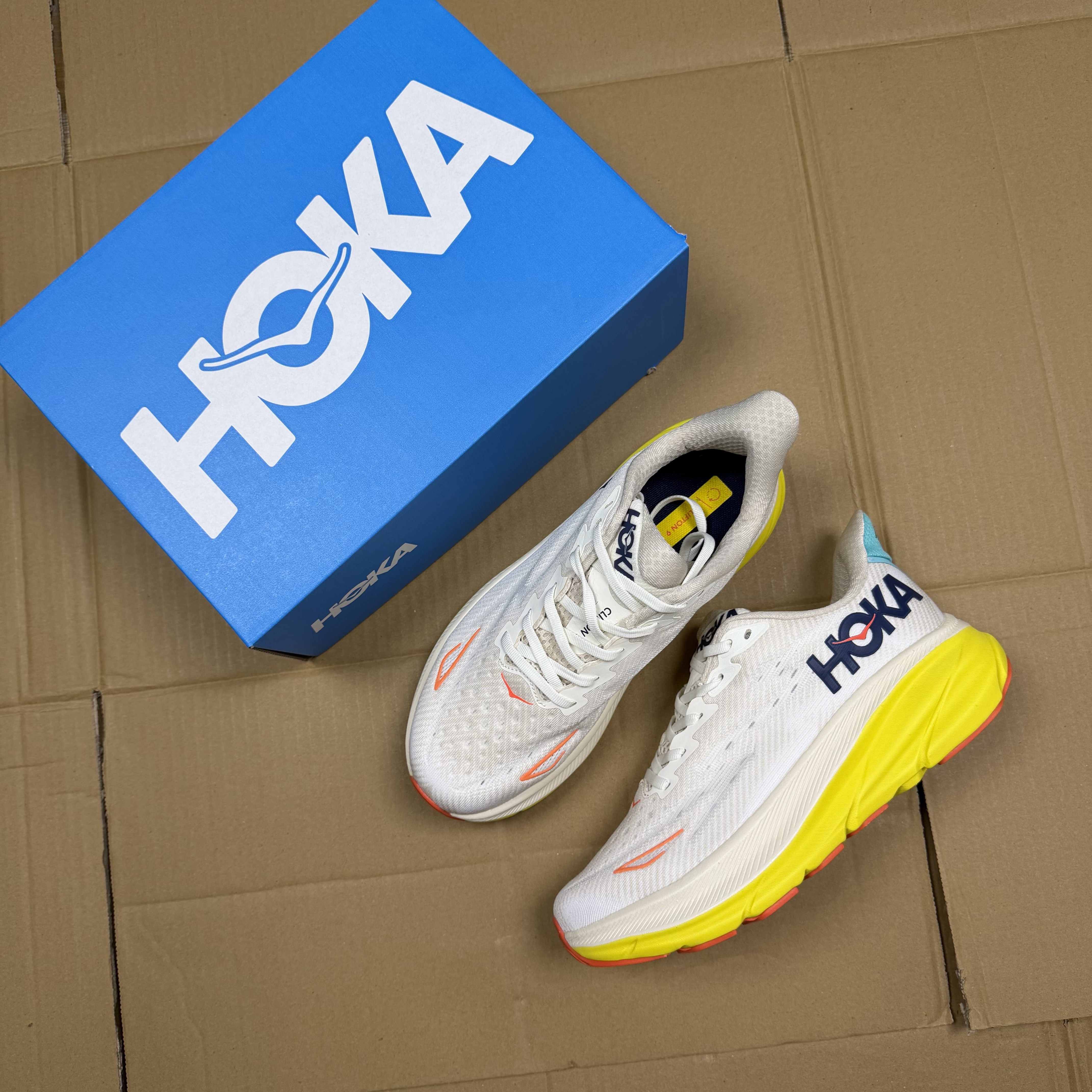 Hoka Clifton 9