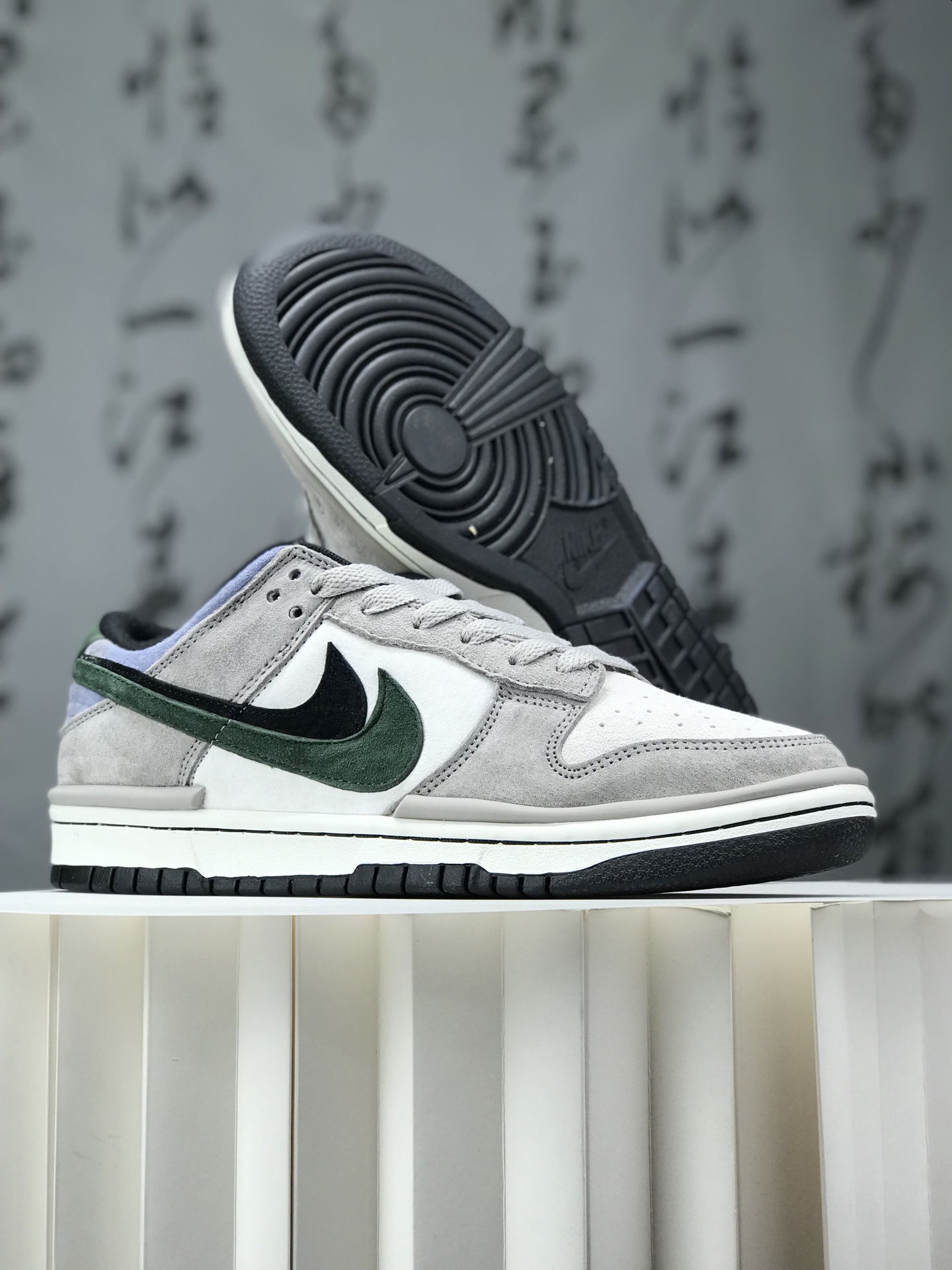 Otomo Katsuhiro x Nike SB Dunk Low "Steamboy OST"