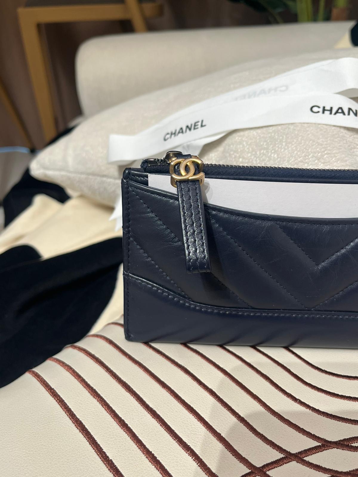 Chanel Gabrielle Zipped Long Wallet calfskin 100%Authentic,98%new ✅專門店收據✅27card✅box Size:L19.5xH10.5xW0.5cm
