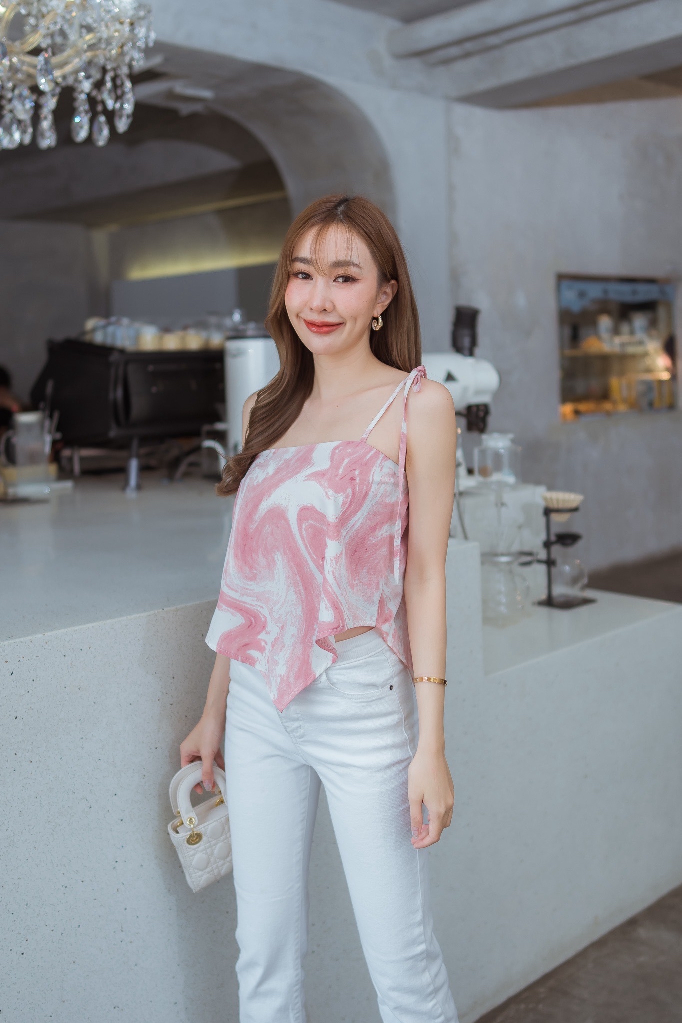 26🇹🇭新款預訂 三角大理石綁帶TOP