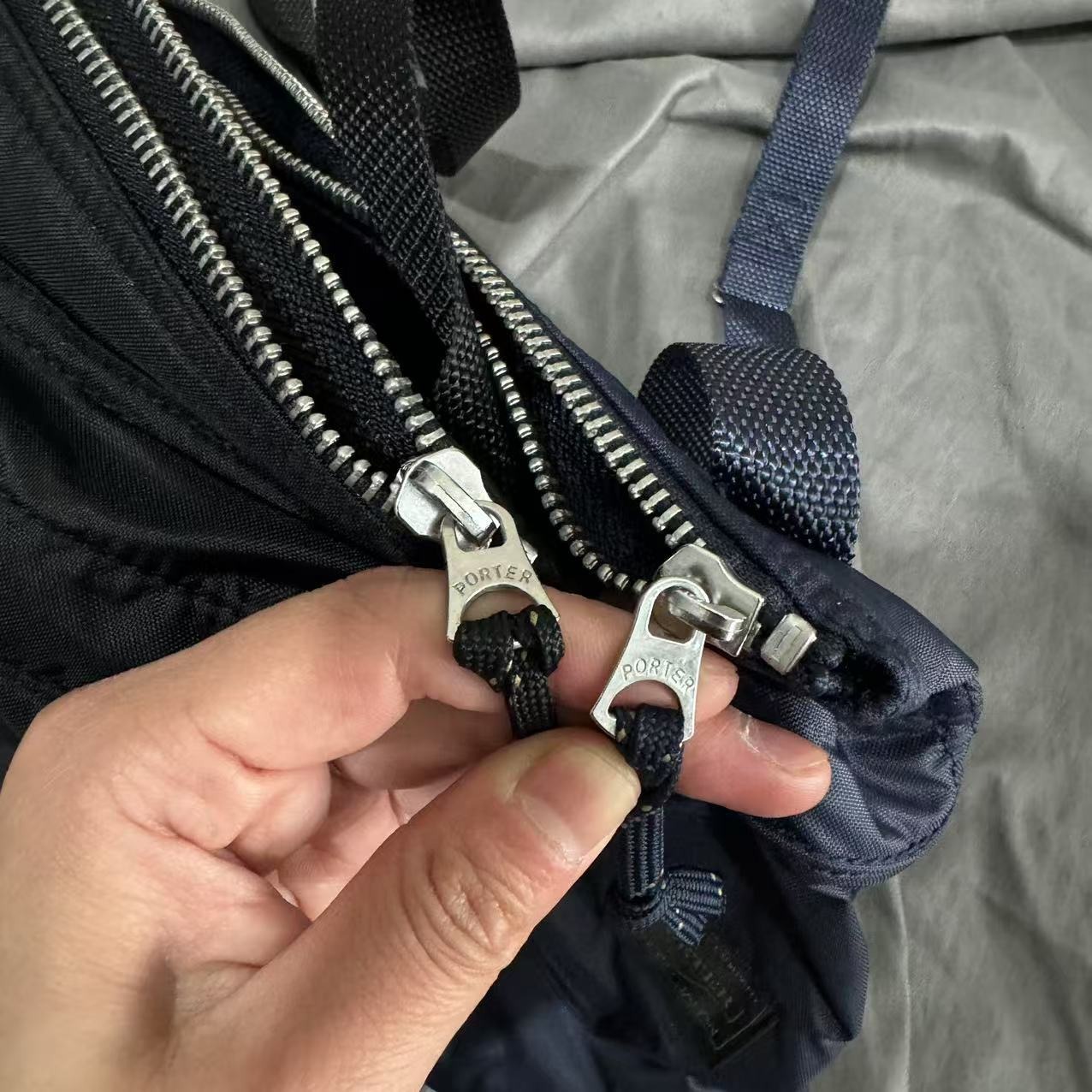 日系🇯🇵 PORTER 戶外防水斜揹袋