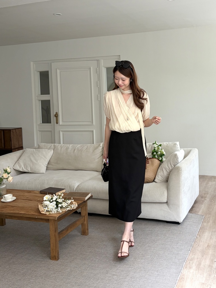 The Belted Straight Skirt (Black)