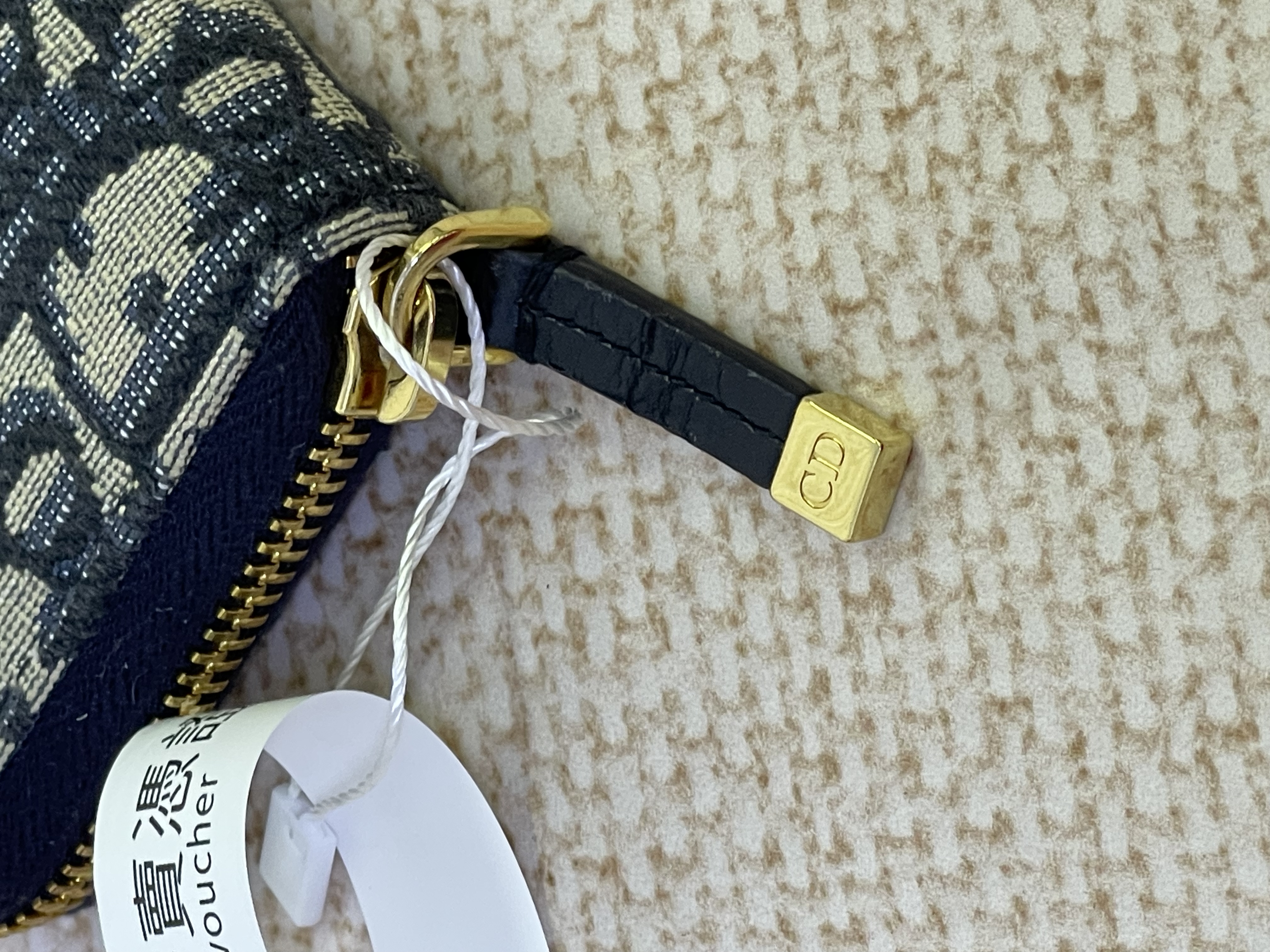 Pre owned Dior 30 Montaigne Voyageur / Product Code: 26031101