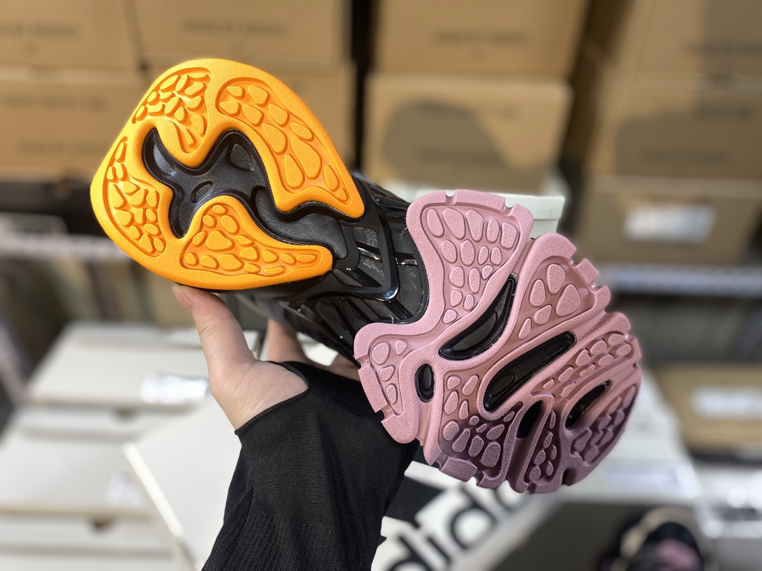 Adidas XLG Runner Deluxe JP5765