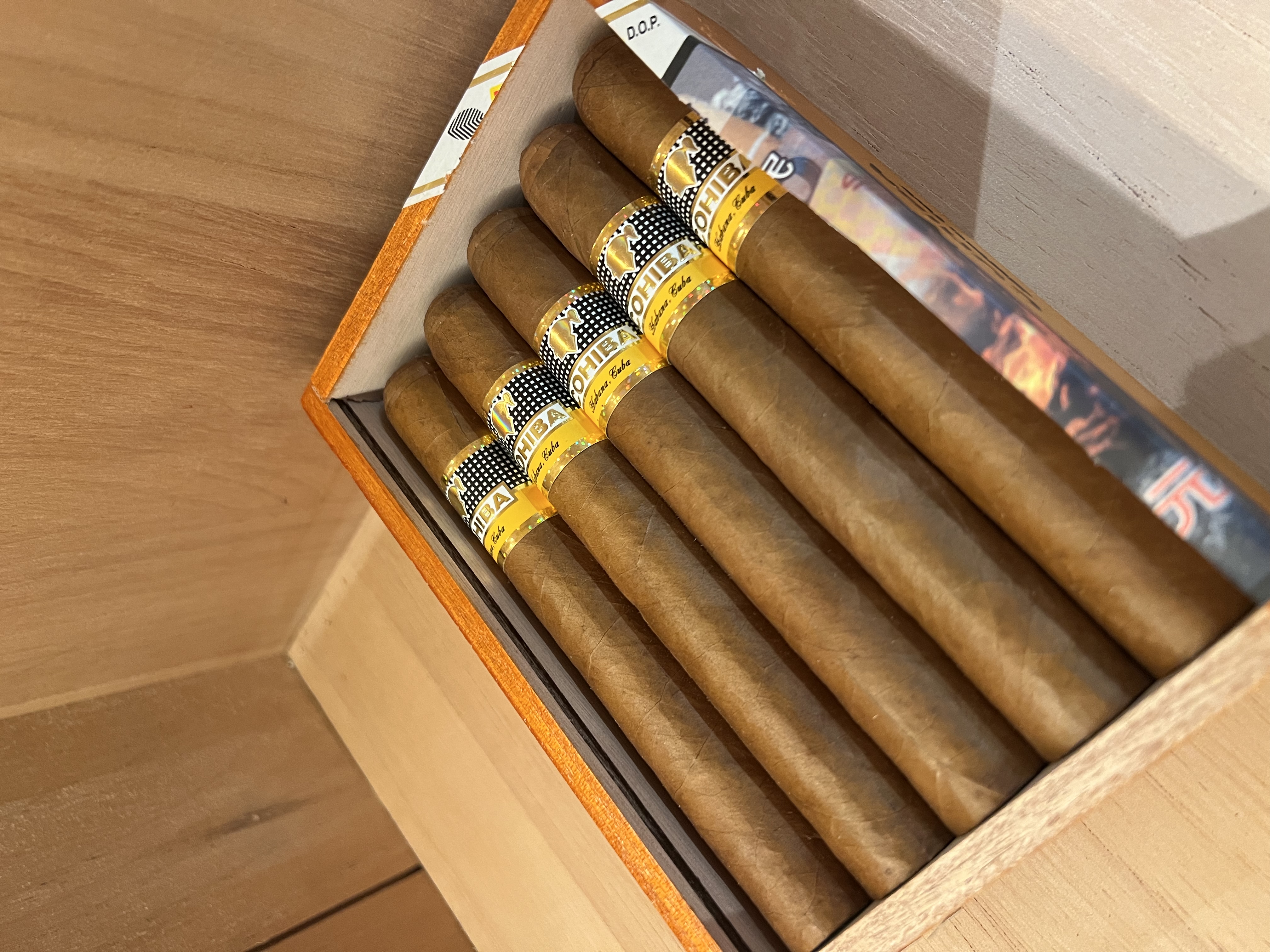 COHIBA高希霸 世紀六號 （10支）