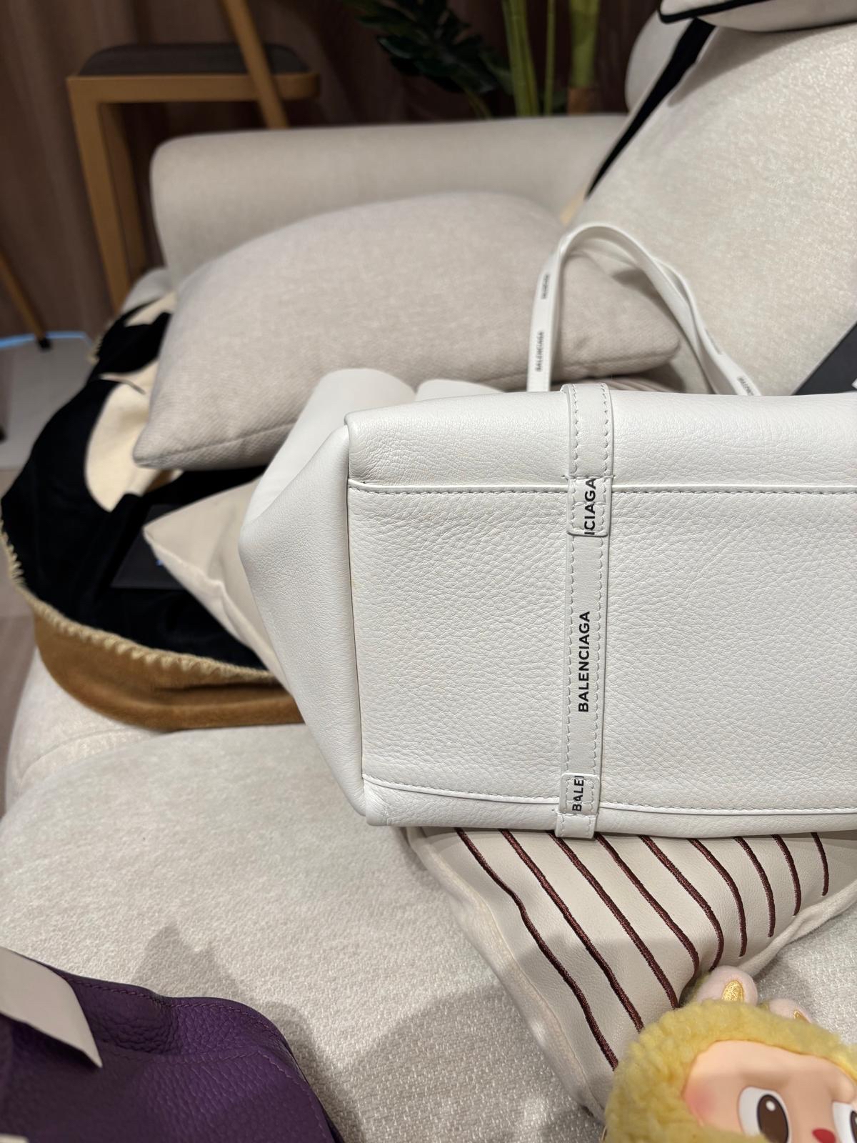 Balenciaga Everyday Tote Bag Calfskin 100%Authentic, 98%New ✅Dust bag