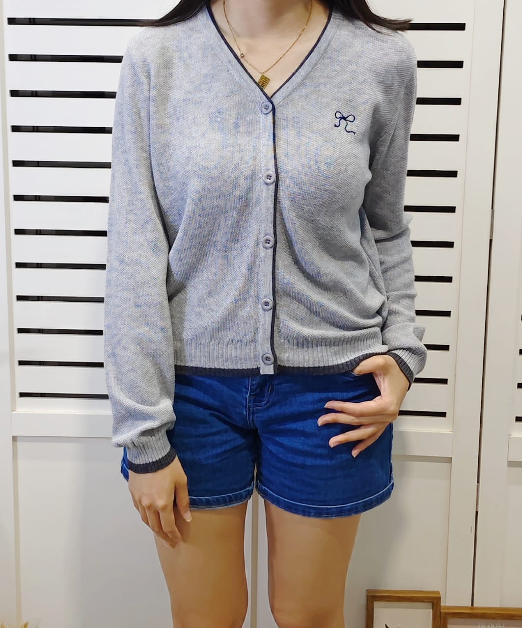 S2042 Knitted V Neck Cardigan