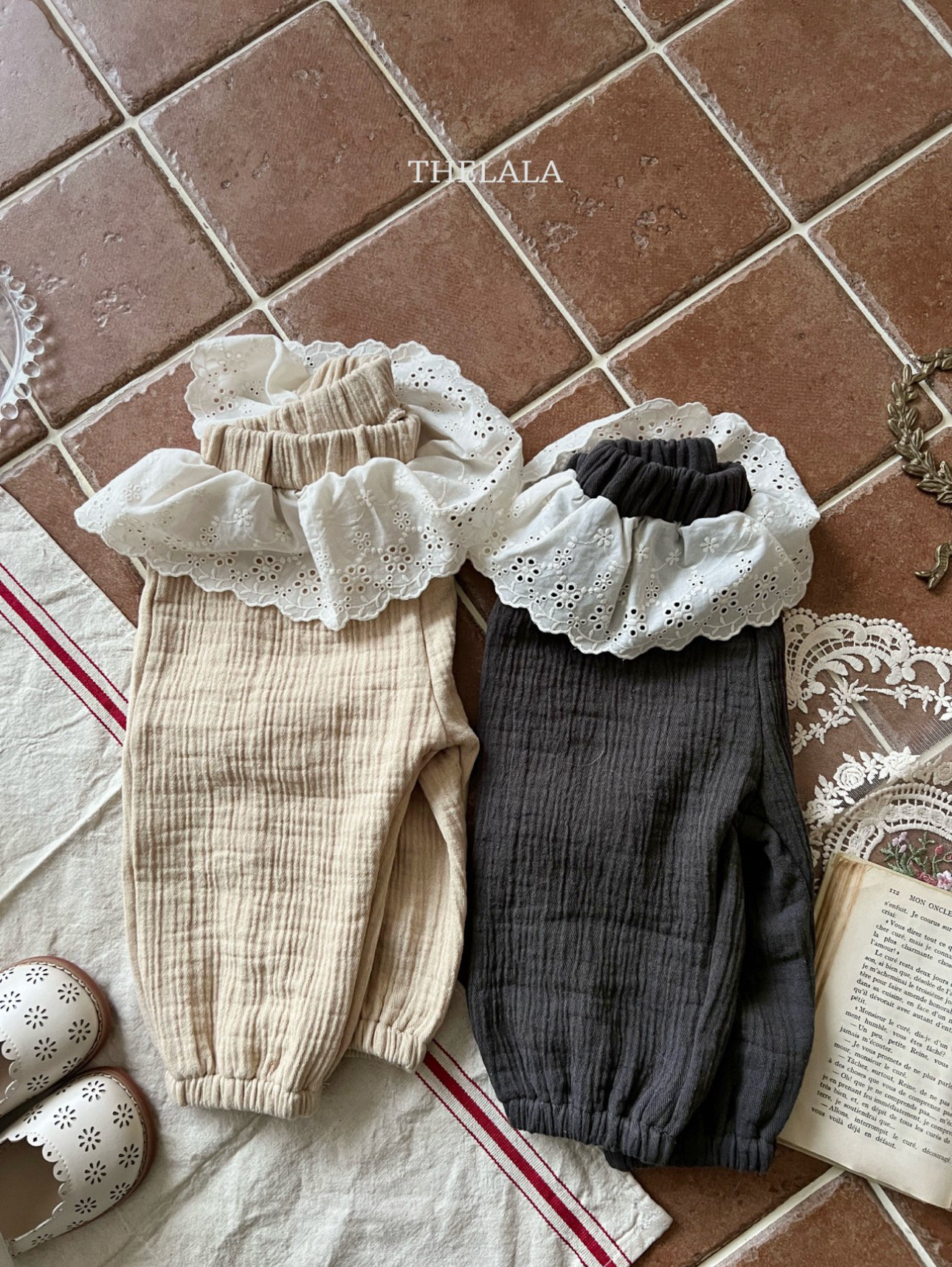 🌸預訂 韓國直送🌸🇰🇷THELALA兩色蕾絲荷葉邊棉紗束腳褲