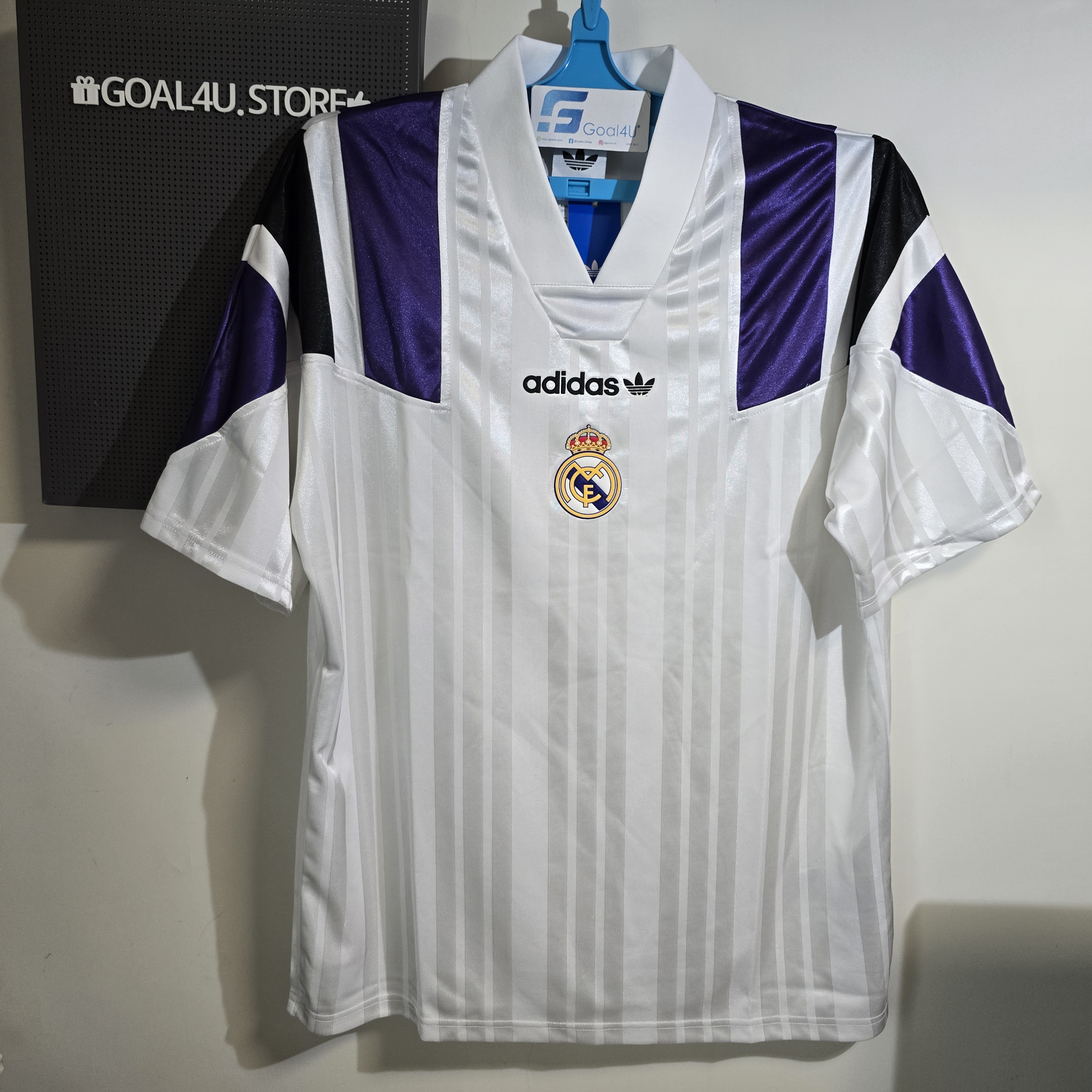Adidas Real Madrid 皇家馬德里EQT 復古球衣 KG2982