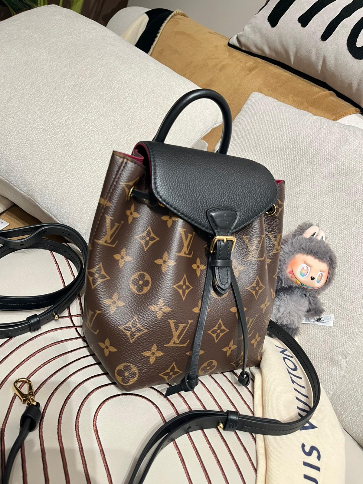  Lv montsouris bb backpack NFC 100%Authentic ,99%new ✅收據✅Dust bag✅box  