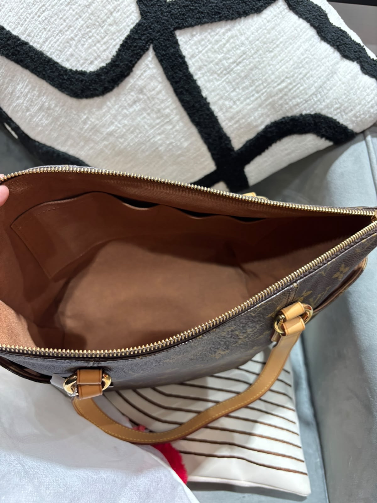 Lv totally pm tote bag 100%Authentic,98%new ✅dust bag