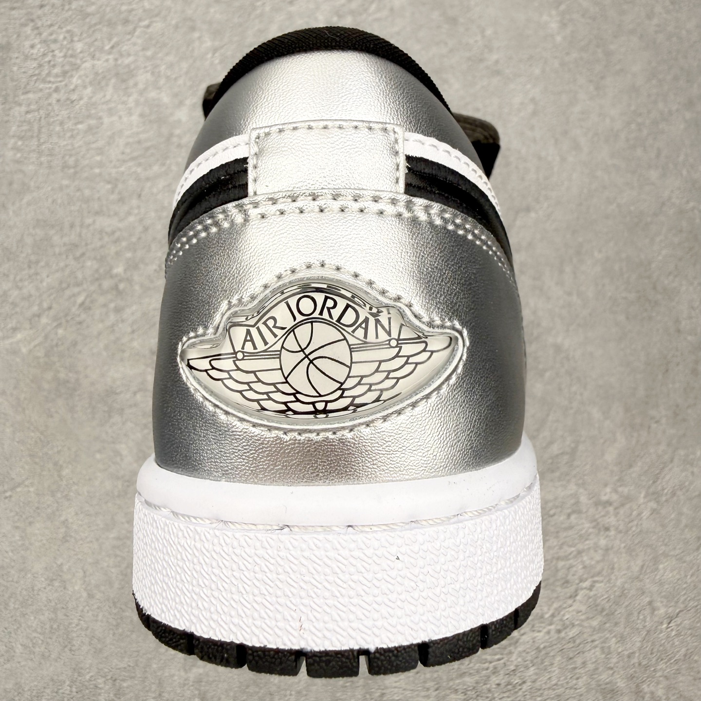 Nike Air Jordan 1 Low IR2278-100