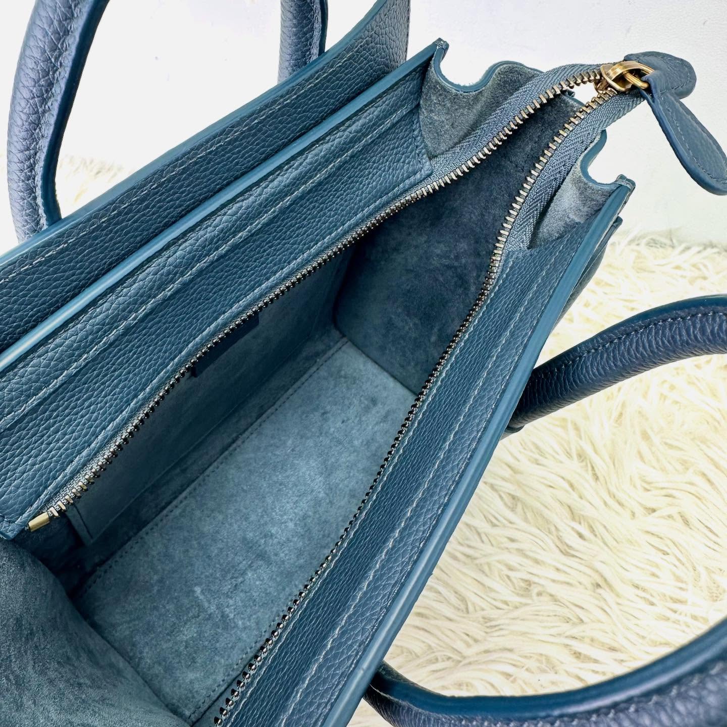 CELINE 🤍PRE OWNED 深藍色笑臉包 Nano Size 單肩斜肩手提包💙 