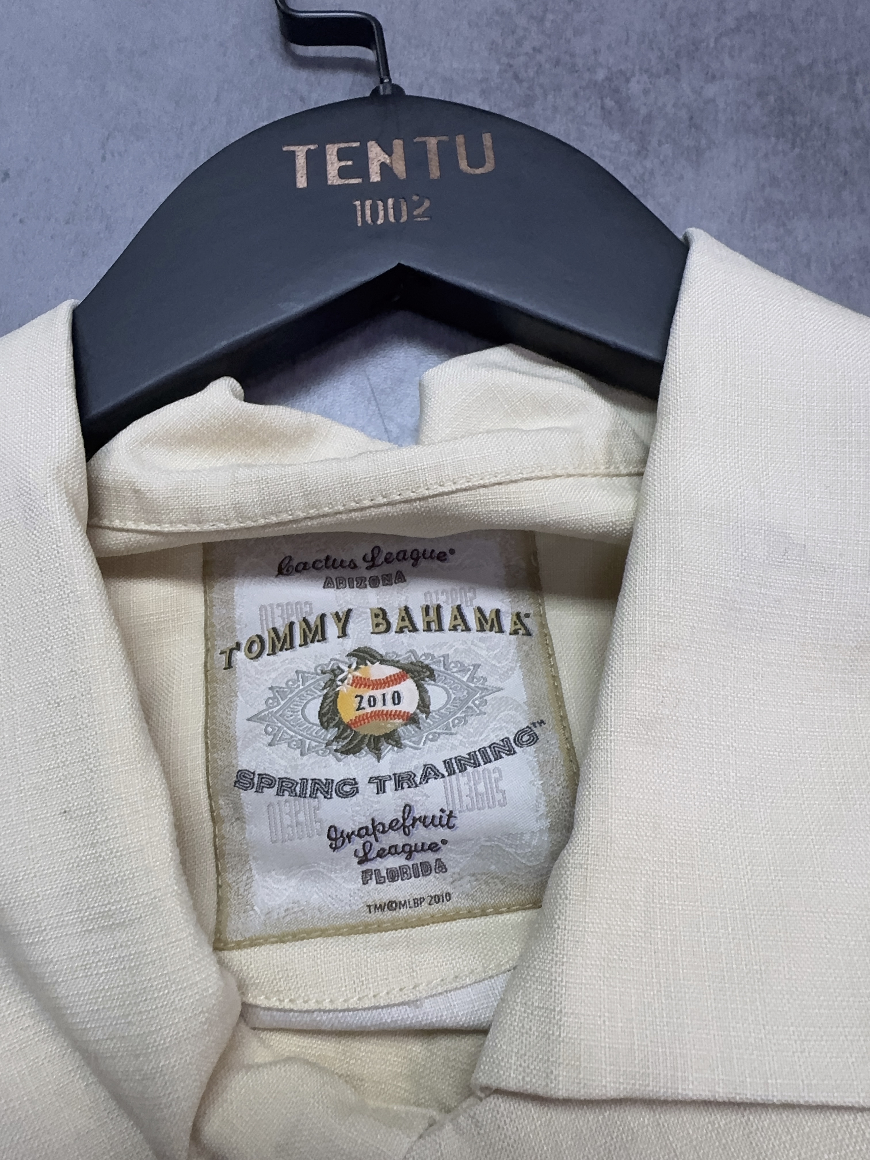Tommy Bahama Shirt - XXL
